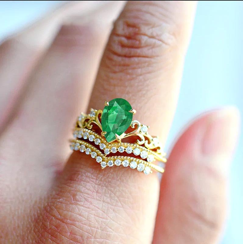 Green Emerald Gemstone Crown Style Ring - Goodstone Jewels