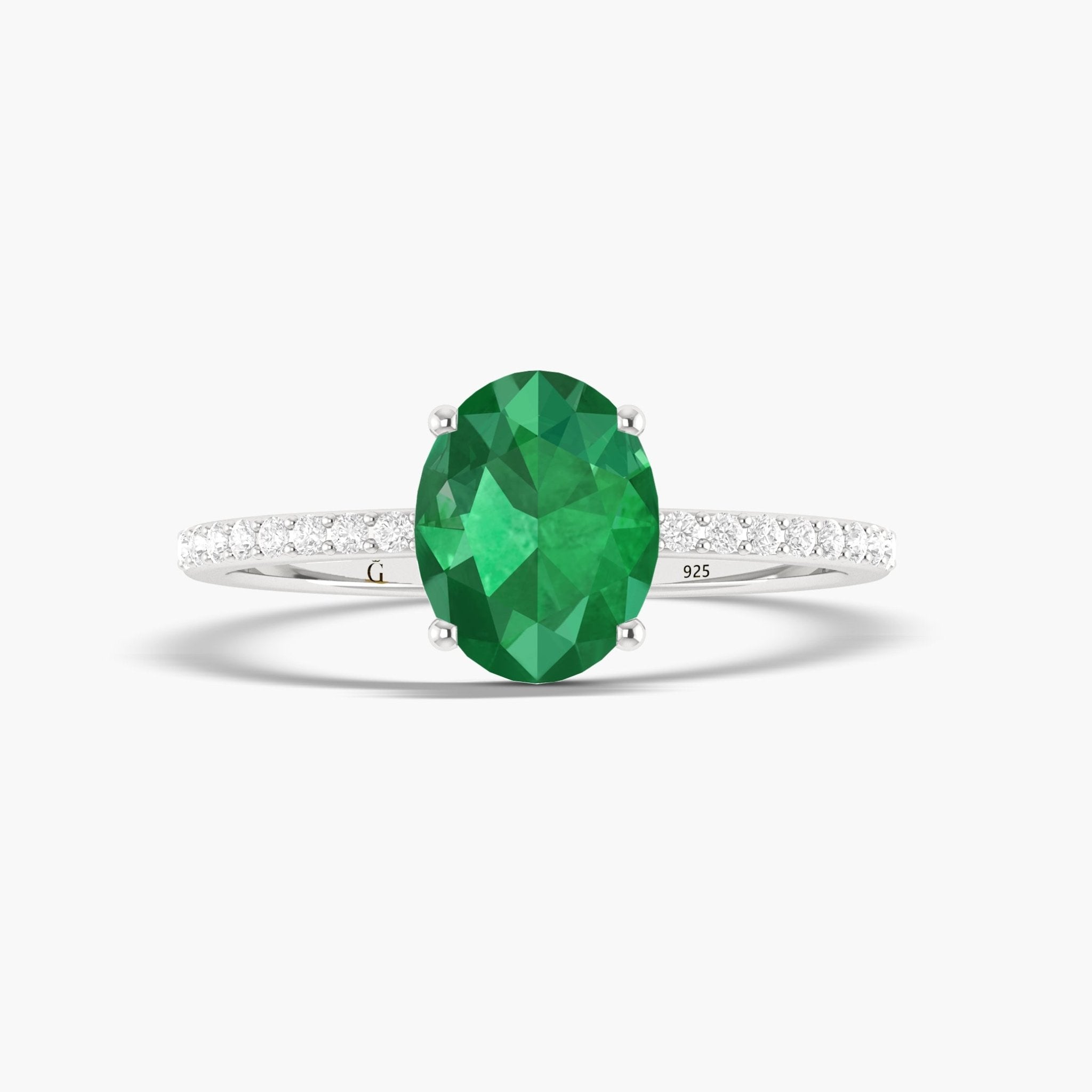 Lab Grown Green Emerald 6 x 8 MM Oval Statement ring - Goodstone Jewels