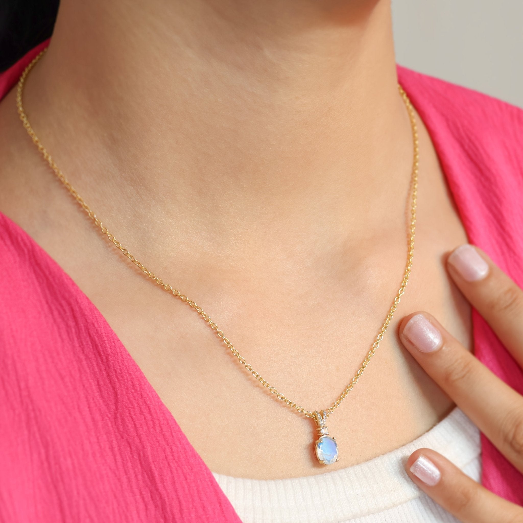 Natural Rainbow Moonstone Pendant Necklace - Goodstone Jewels