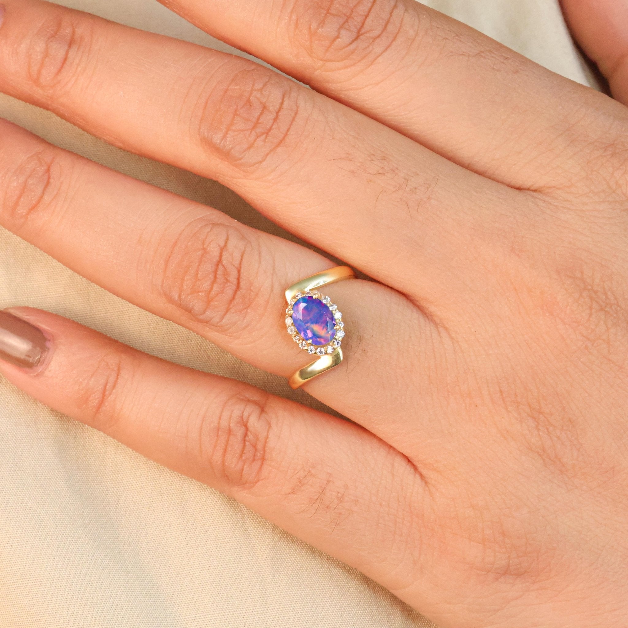 Vintage Lavender fire Oval opal Statement ring for women - Goodstone Jewels