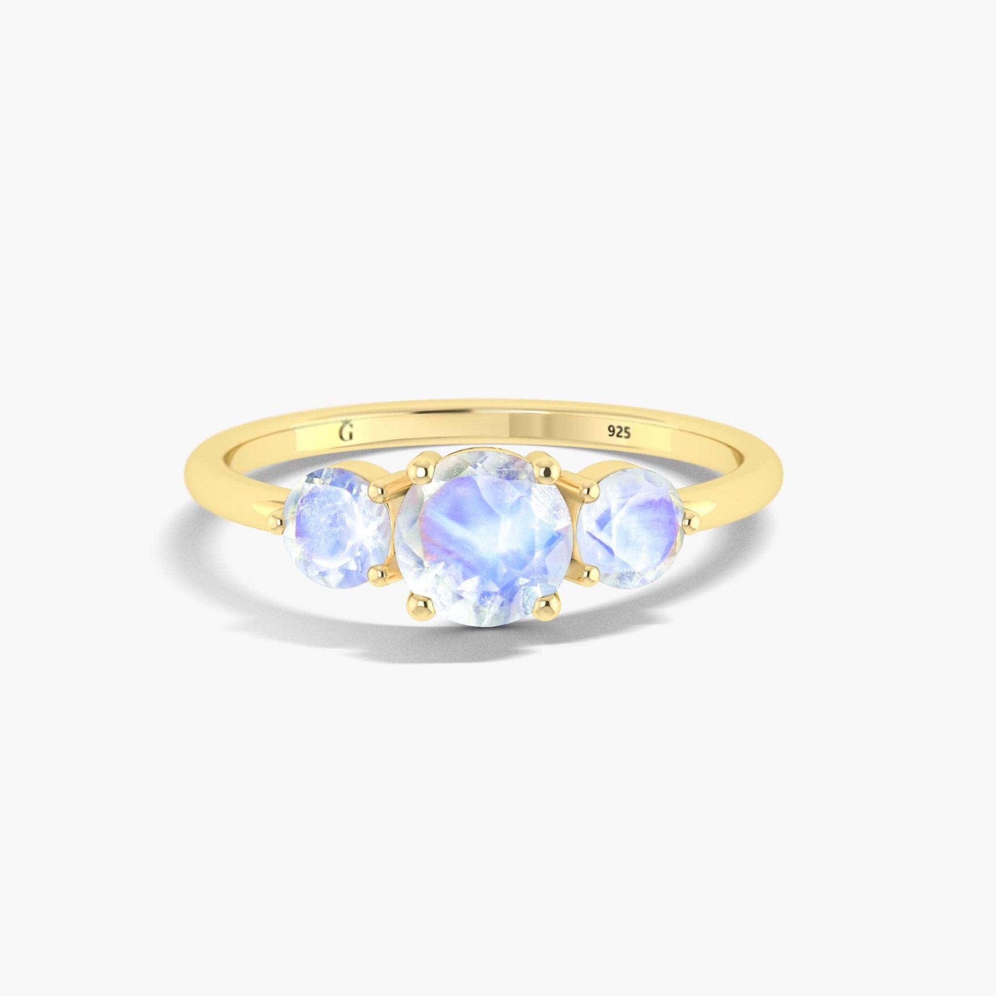 Vintage moonstone Beautiful round shape 3 stones ring - Goodstone Jewels
