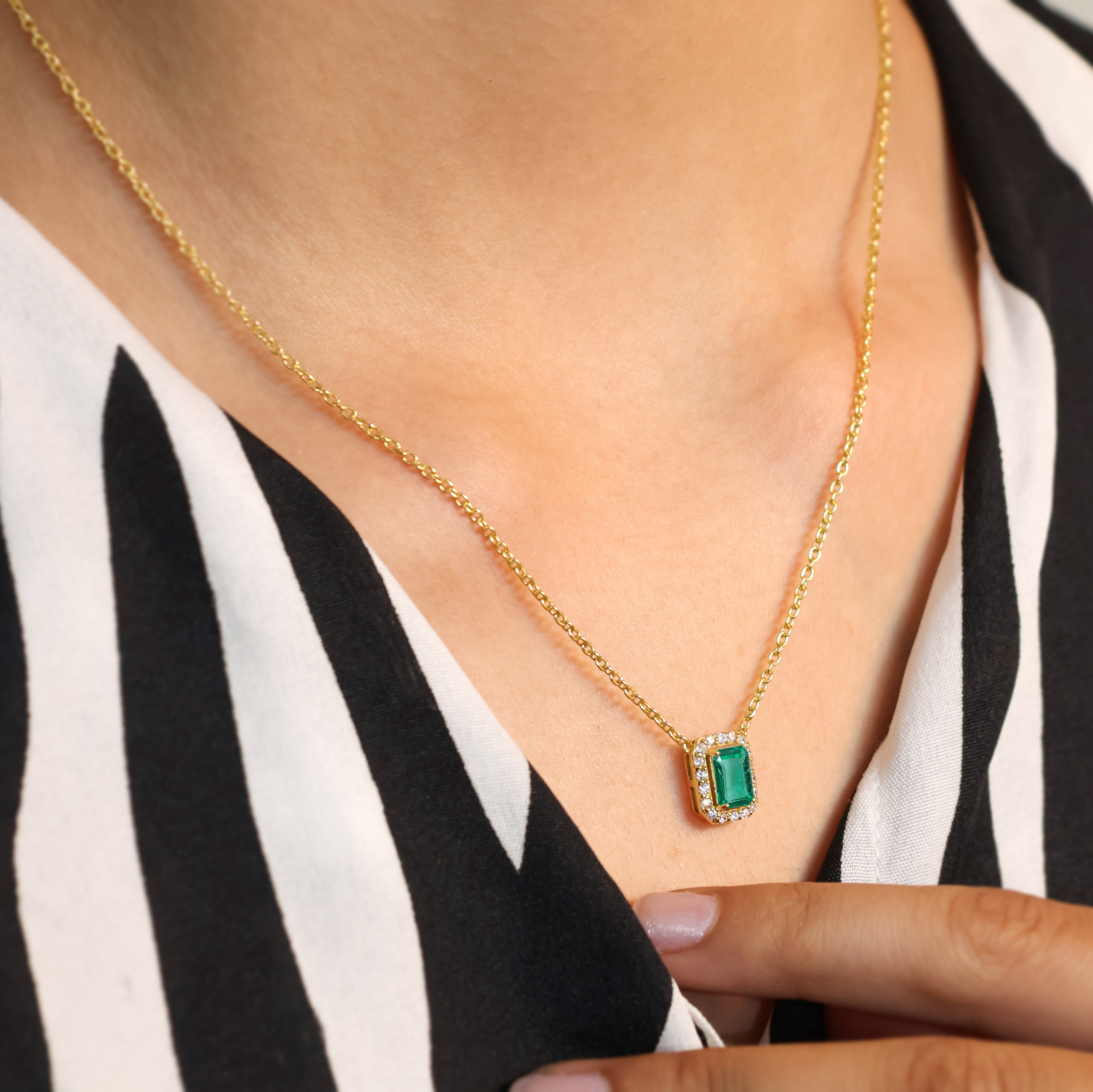 Emerald Pendant2