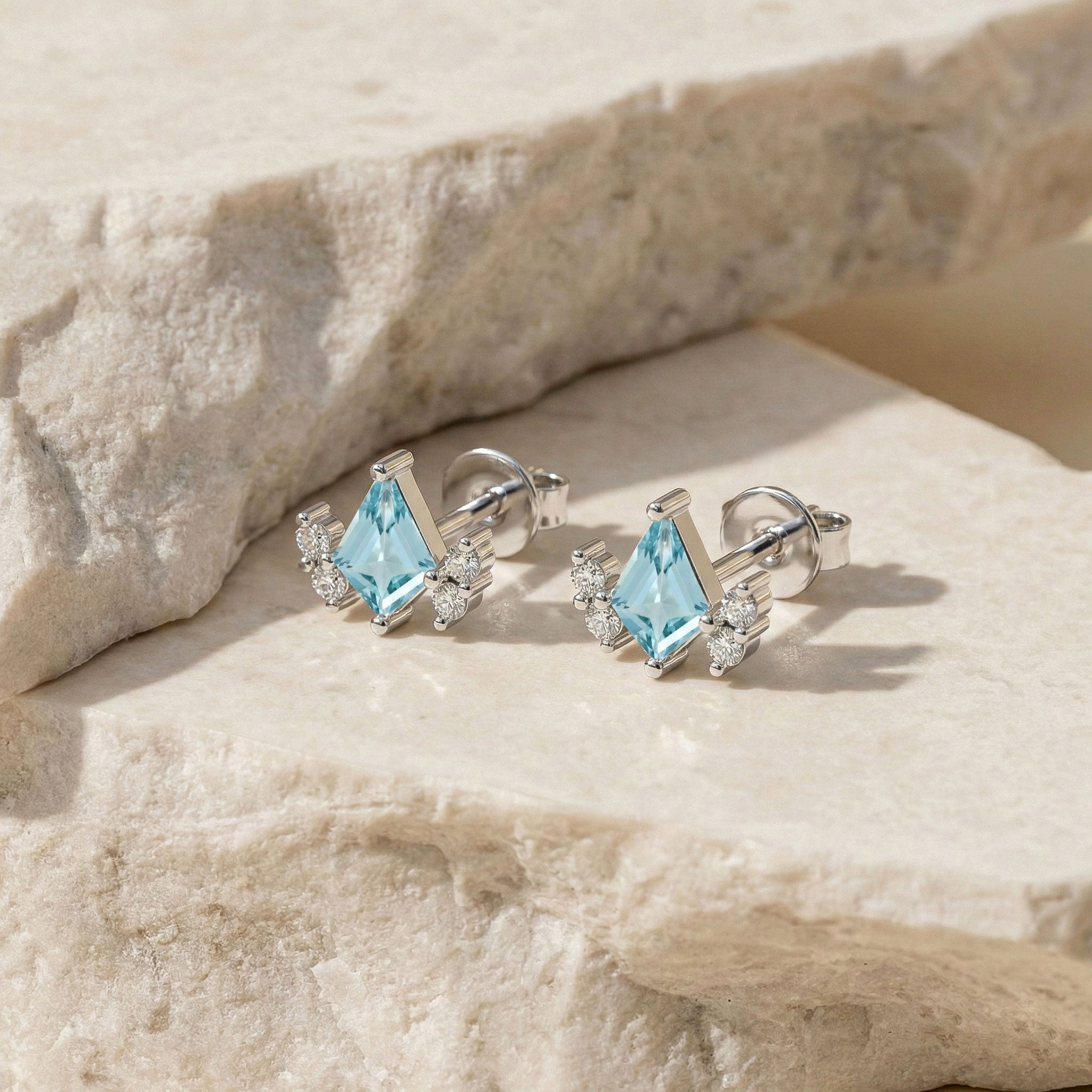 Aquamarine Kite Stud Earrings in 925 Sterling Silver 6x4 MM 1ct