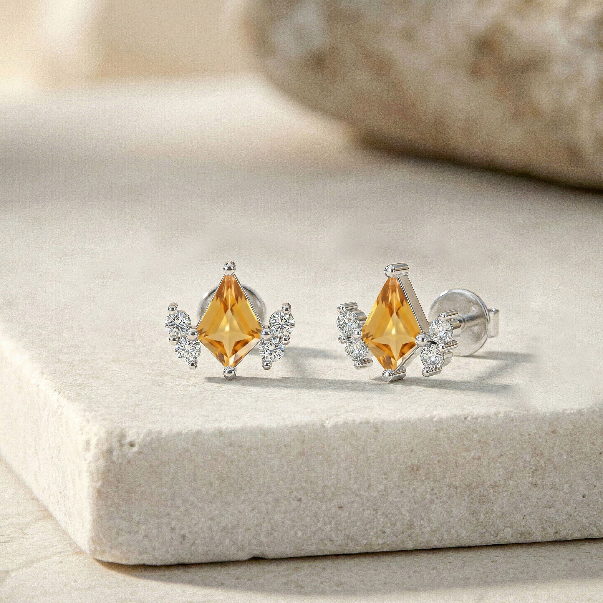 Citrine Kite Stud Earrings in 925 Sterling Silver 6x4 MM 1ct