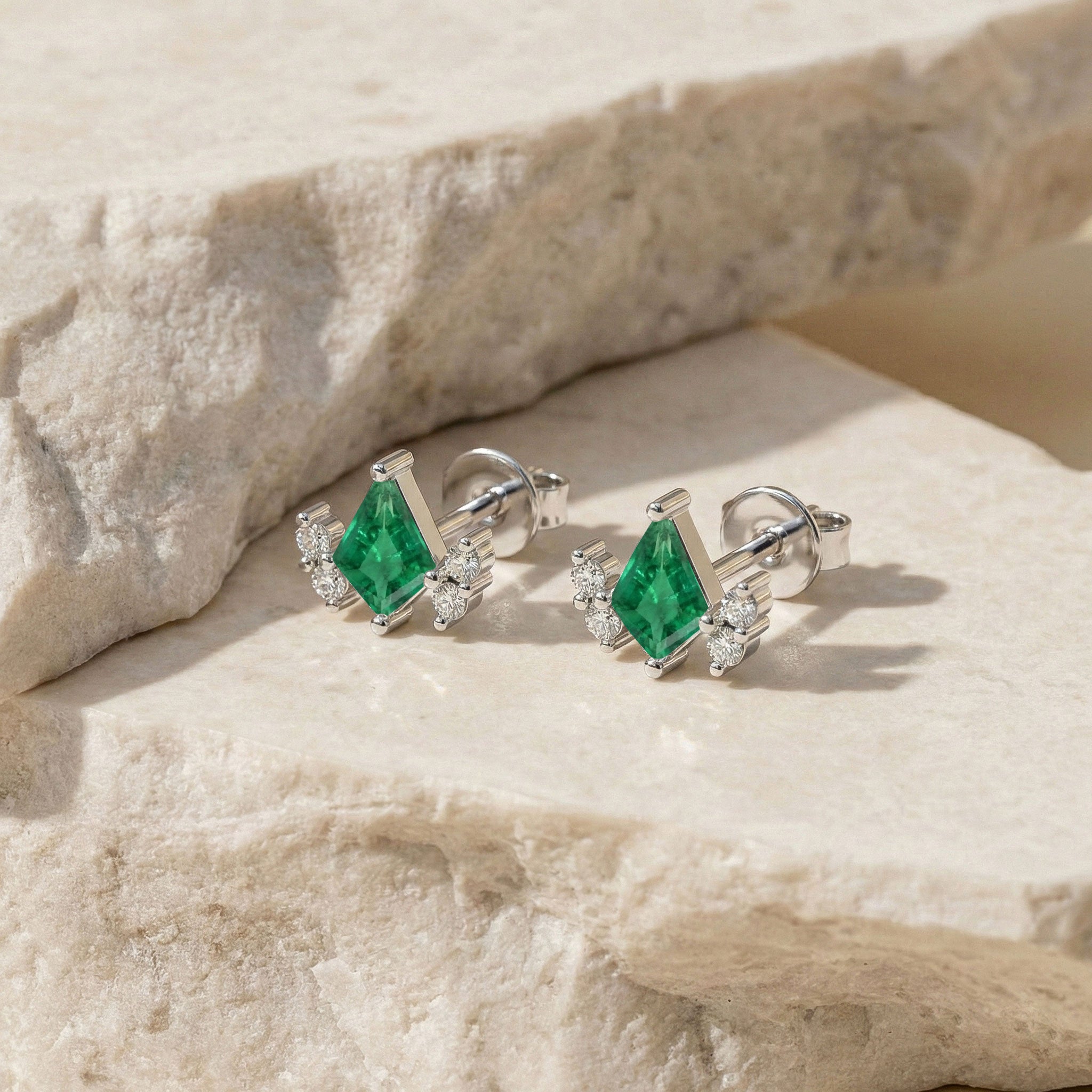 Emerald Kite Stud Earrings in 925 Sterling Silver 6x4 MM 1ct