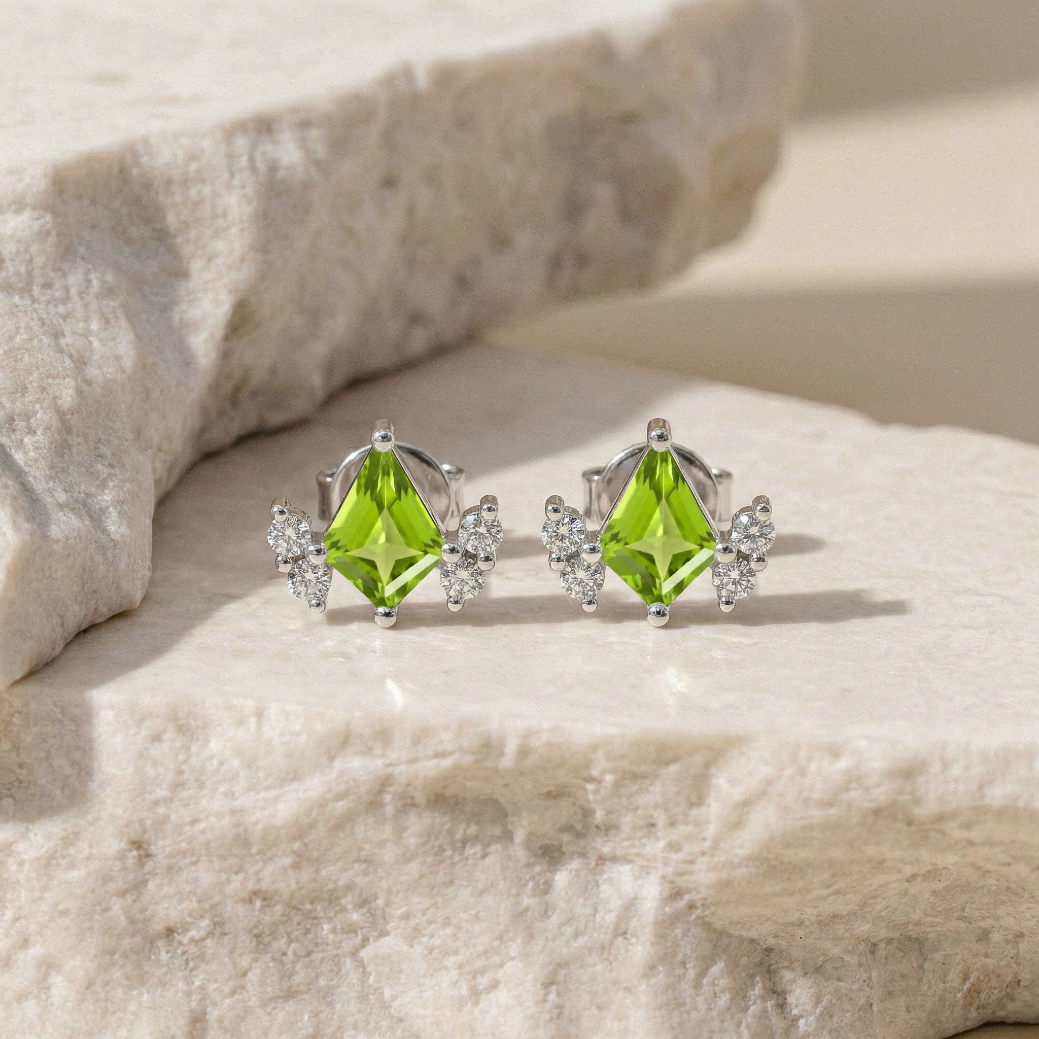 Peridot Kite Stud Earrings in 925 Sterling Silver 6x4 MM 1ct