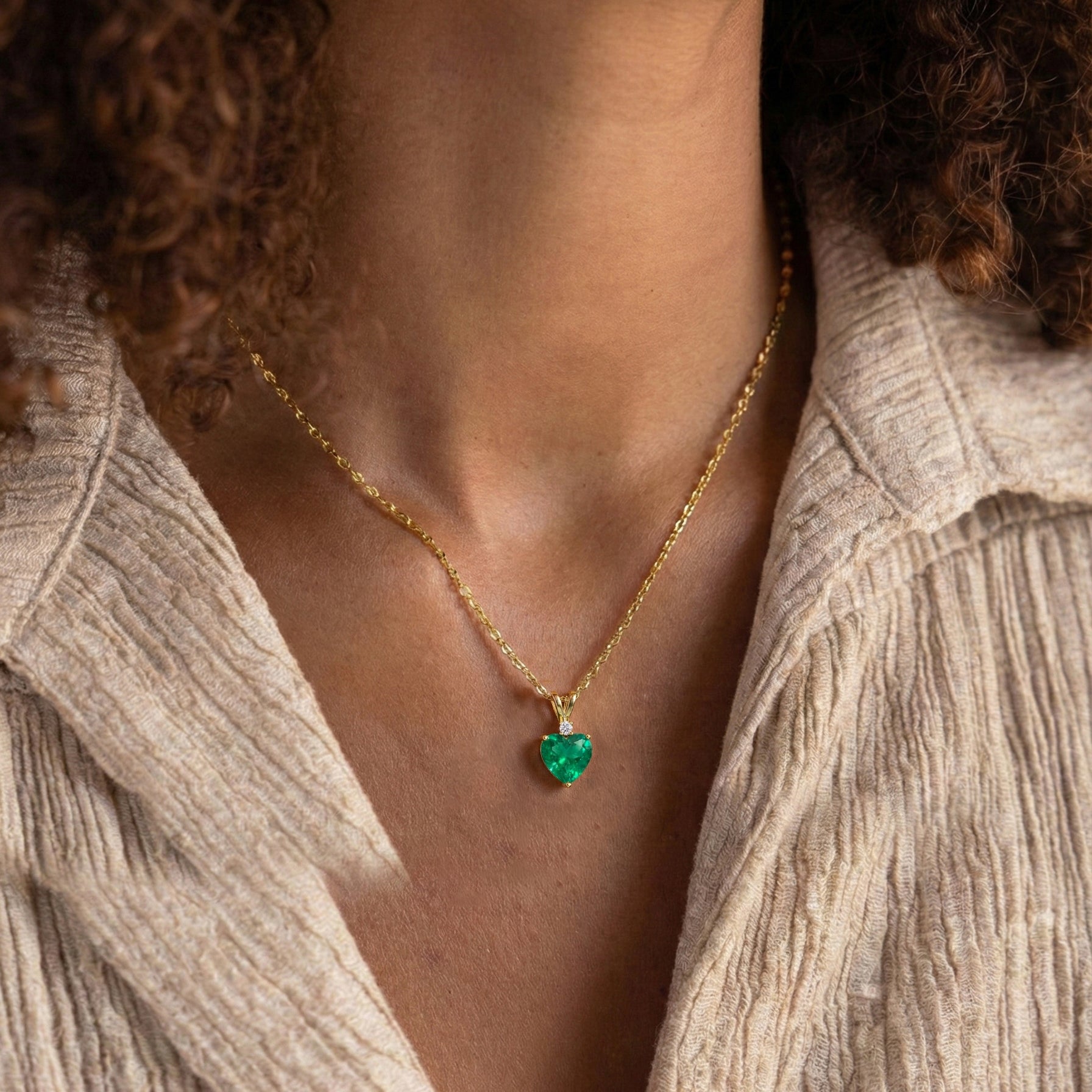 Emerald Heart Pendant Necklace in 925 Sterling Silver 1.5ct