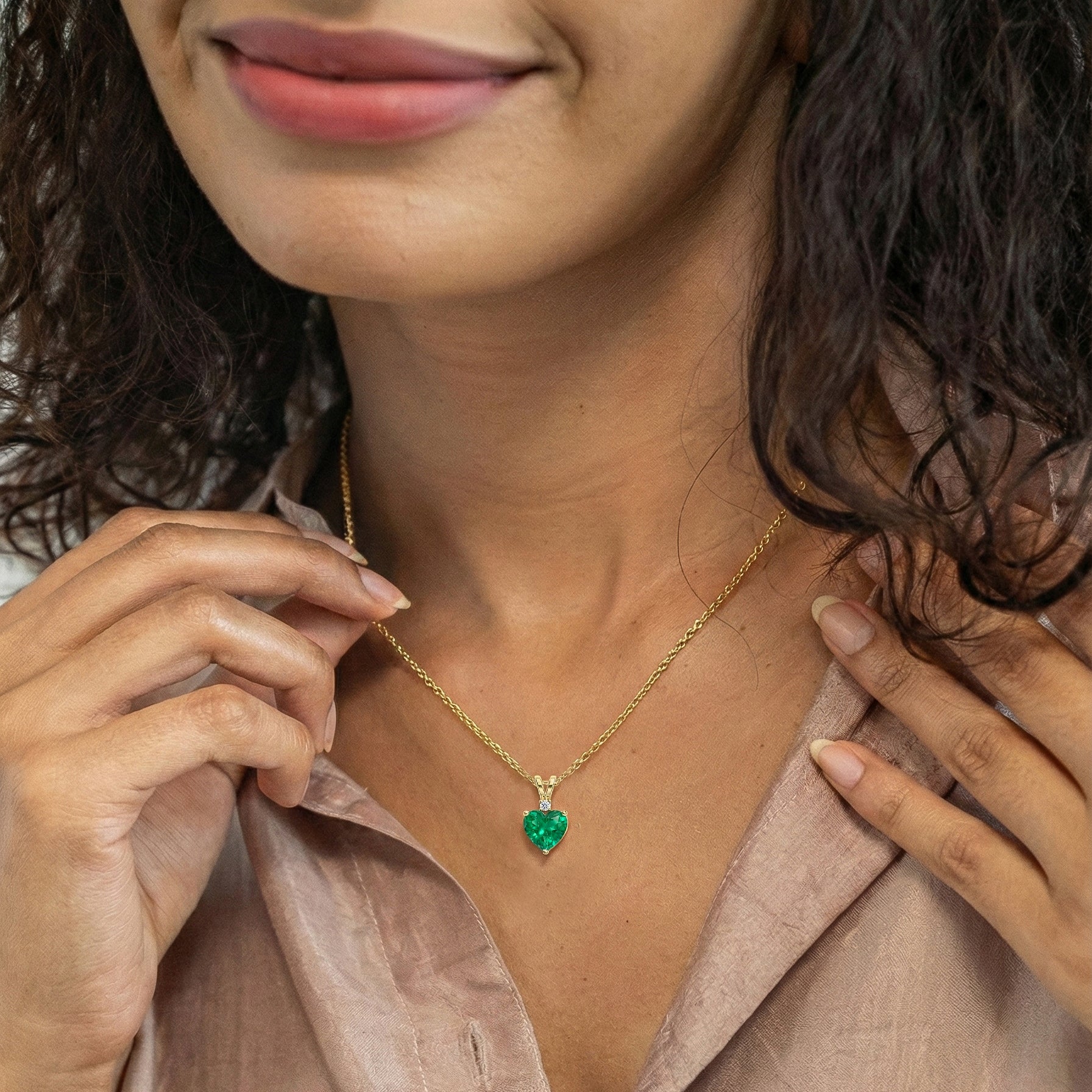 Emerald Heart Pendant Necklace in 925 Sterling Silver 1.5ct