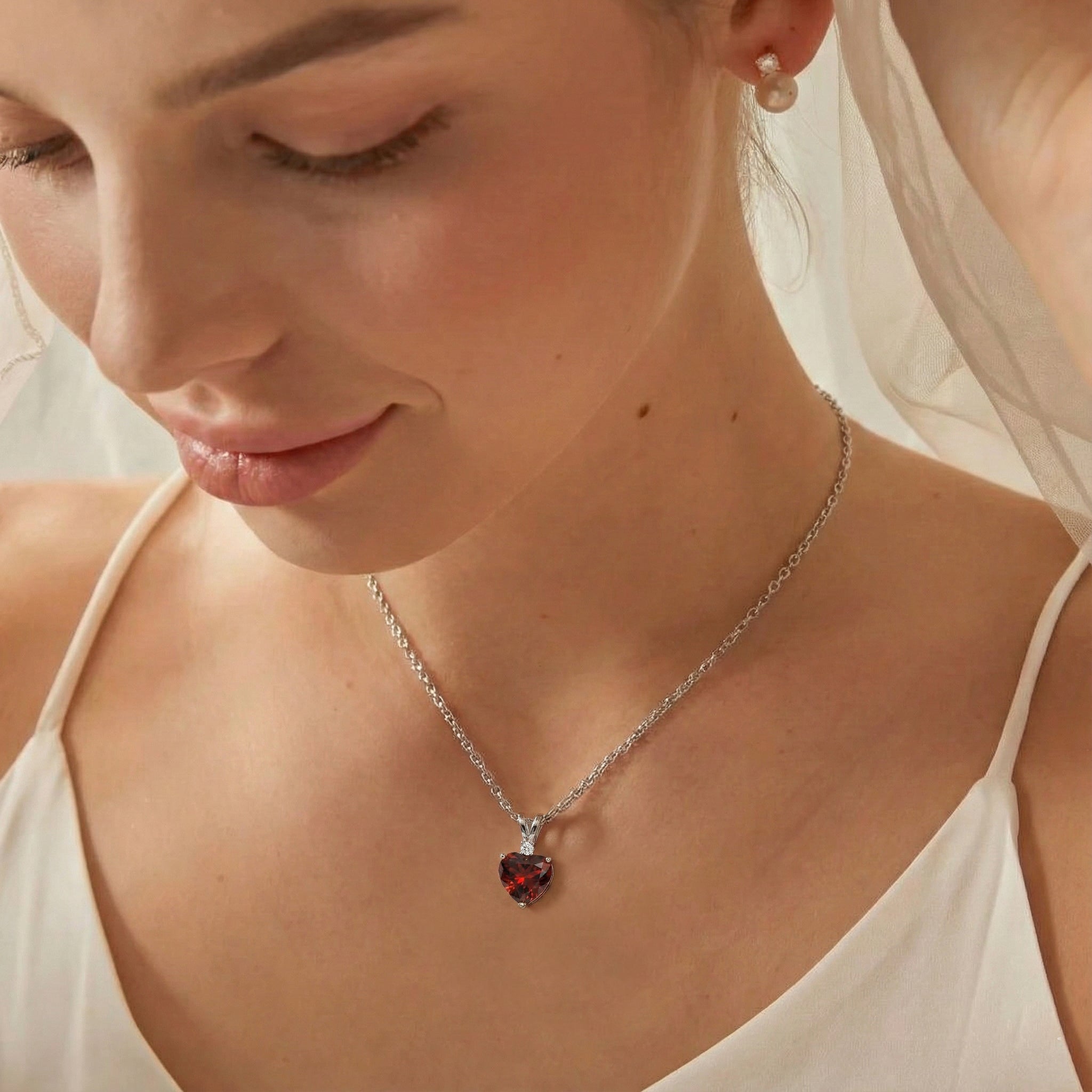 Natural Garnet Heart Pendant Necklace in 925 Sterling Silver 1.5ct