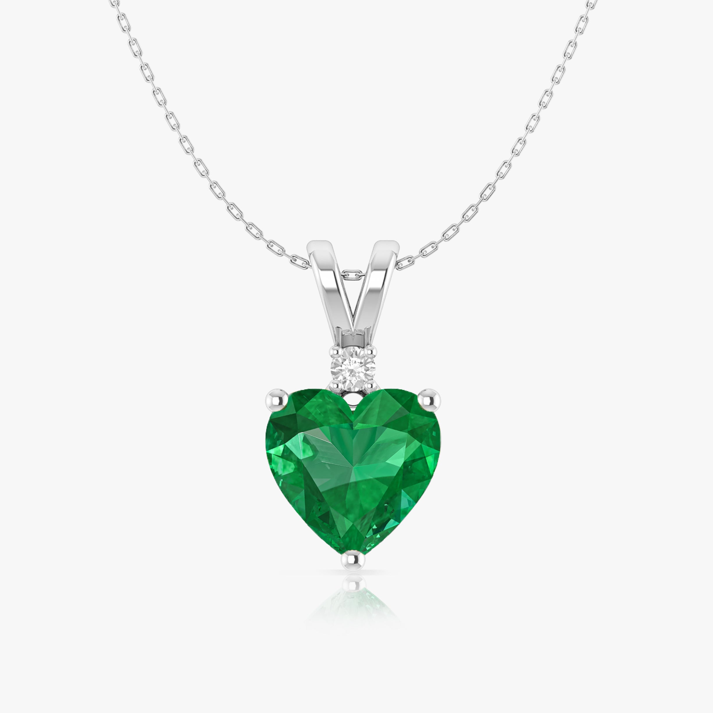 Emerald Heart Pendant Necklace in 925 Sterling Silver 7mm 1.5ct
