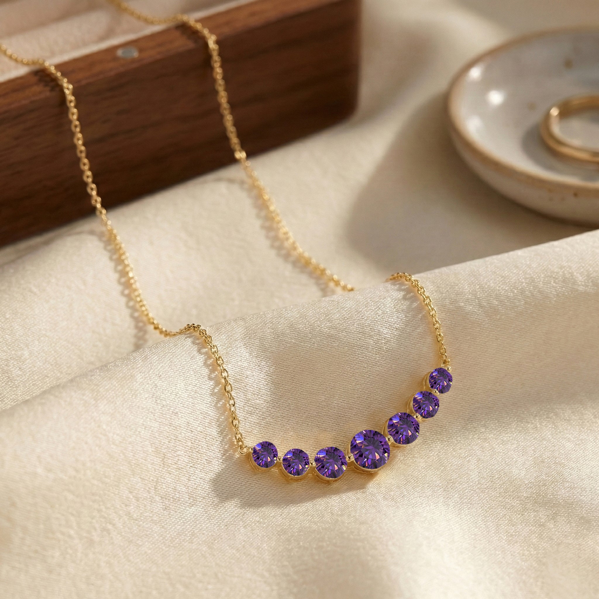 Amethyst Curved Bar Necklace in 925 Sterling Silver 2.55ct