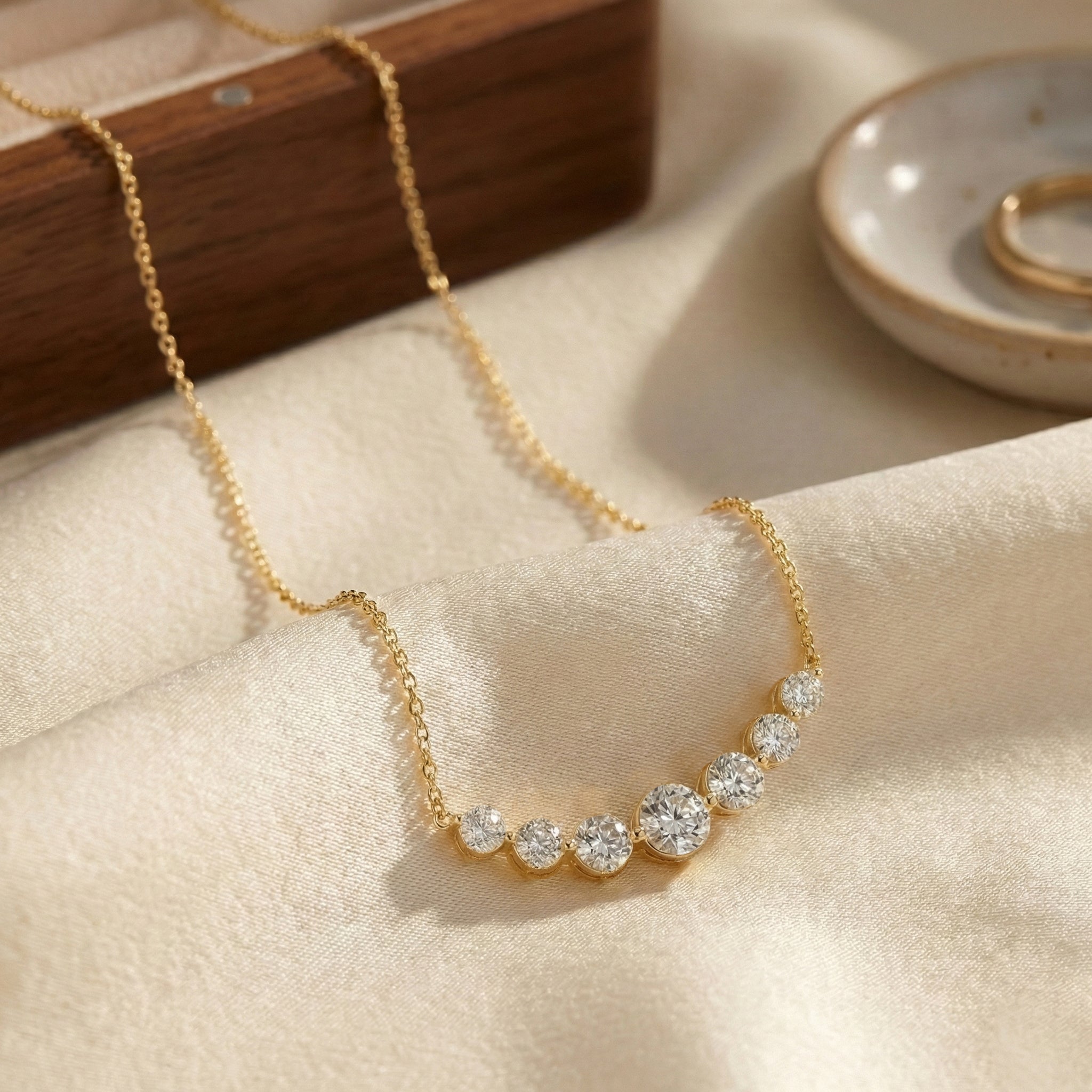 Simulated Diamond Curved Bar Necklace in 925 Sterling Silver 2.55ct