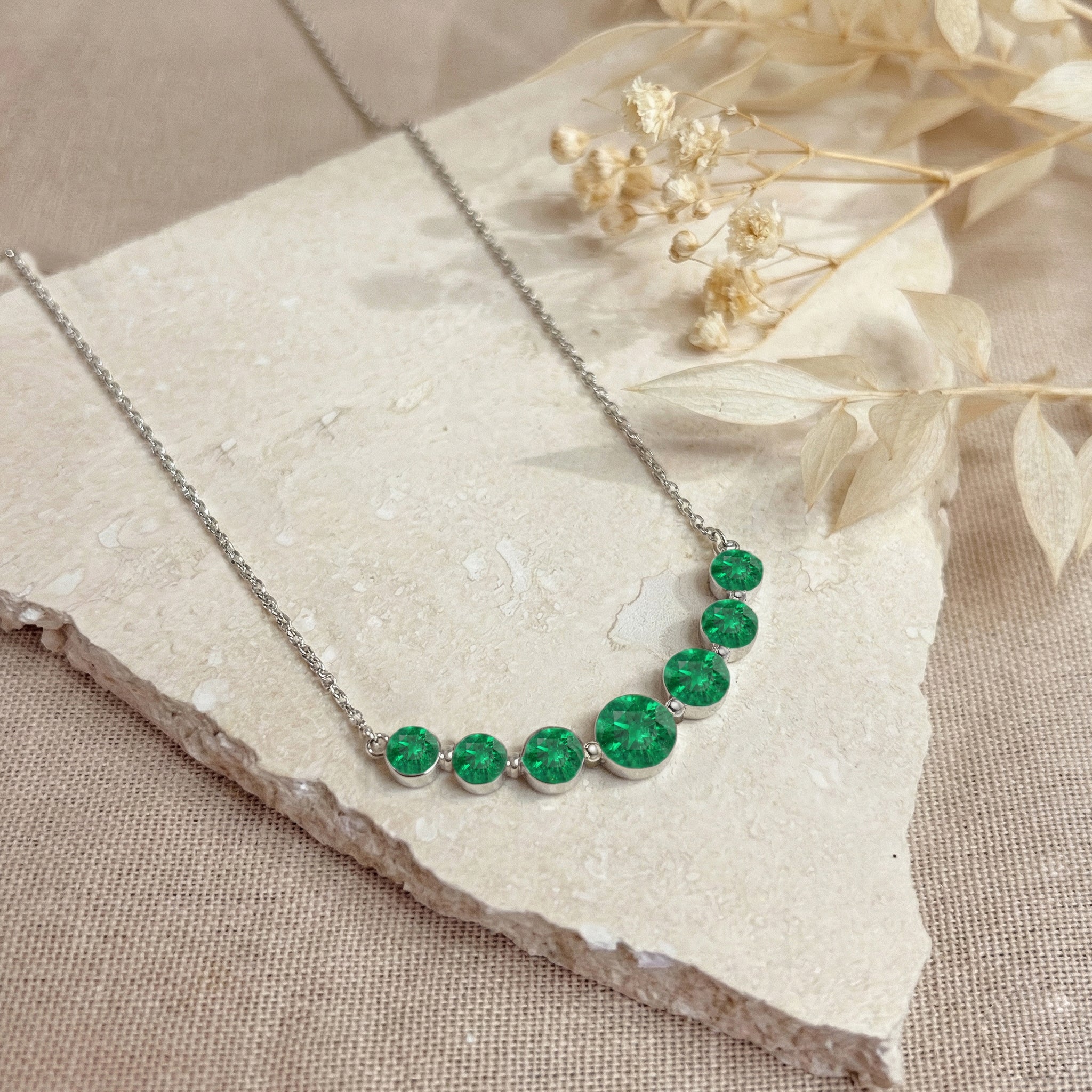 Emerald Curved Bar Necklace in 925 Sterling Silver 2.55ct