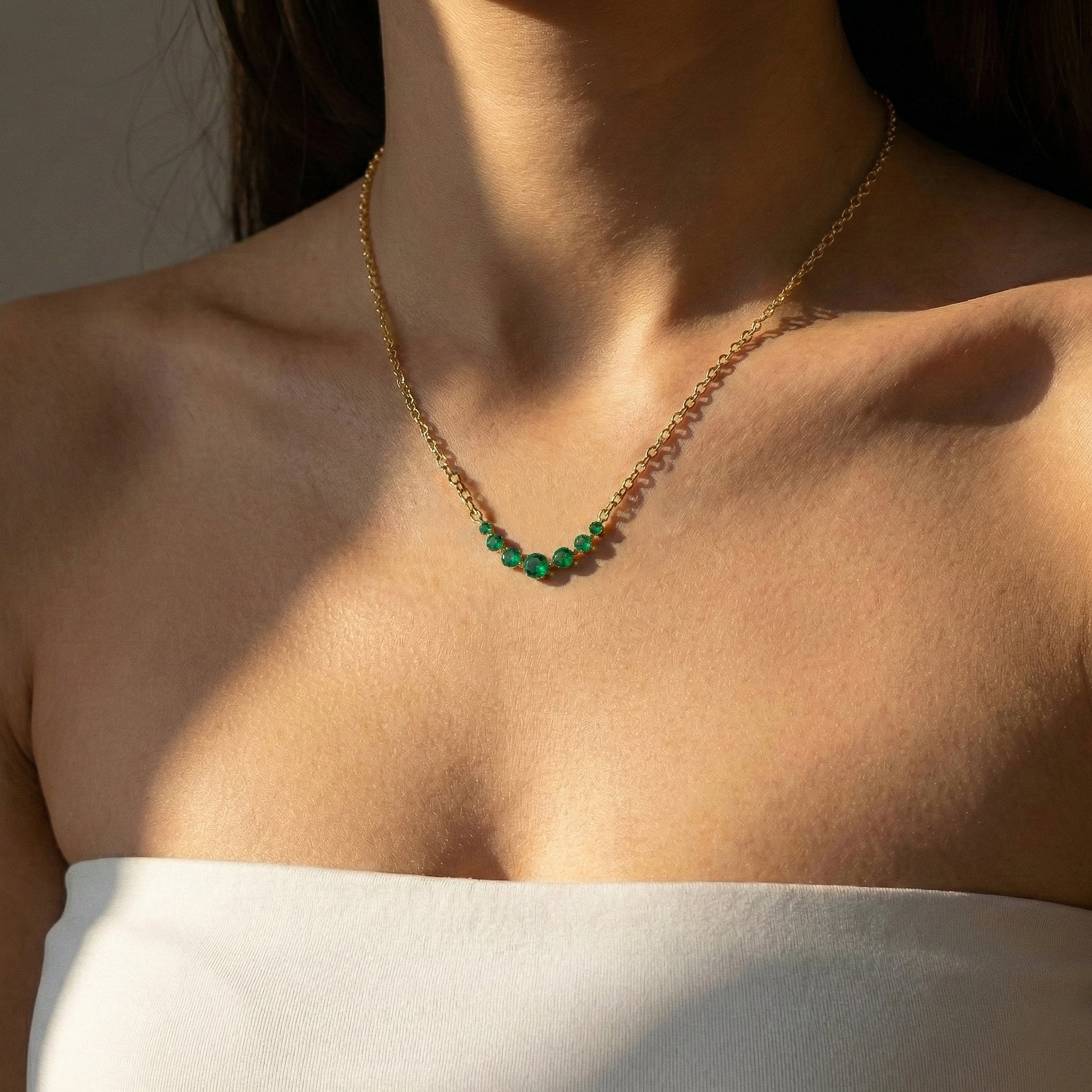 Emerald Curved Bar Necklace in 925 Sterling Silver 2.55ct