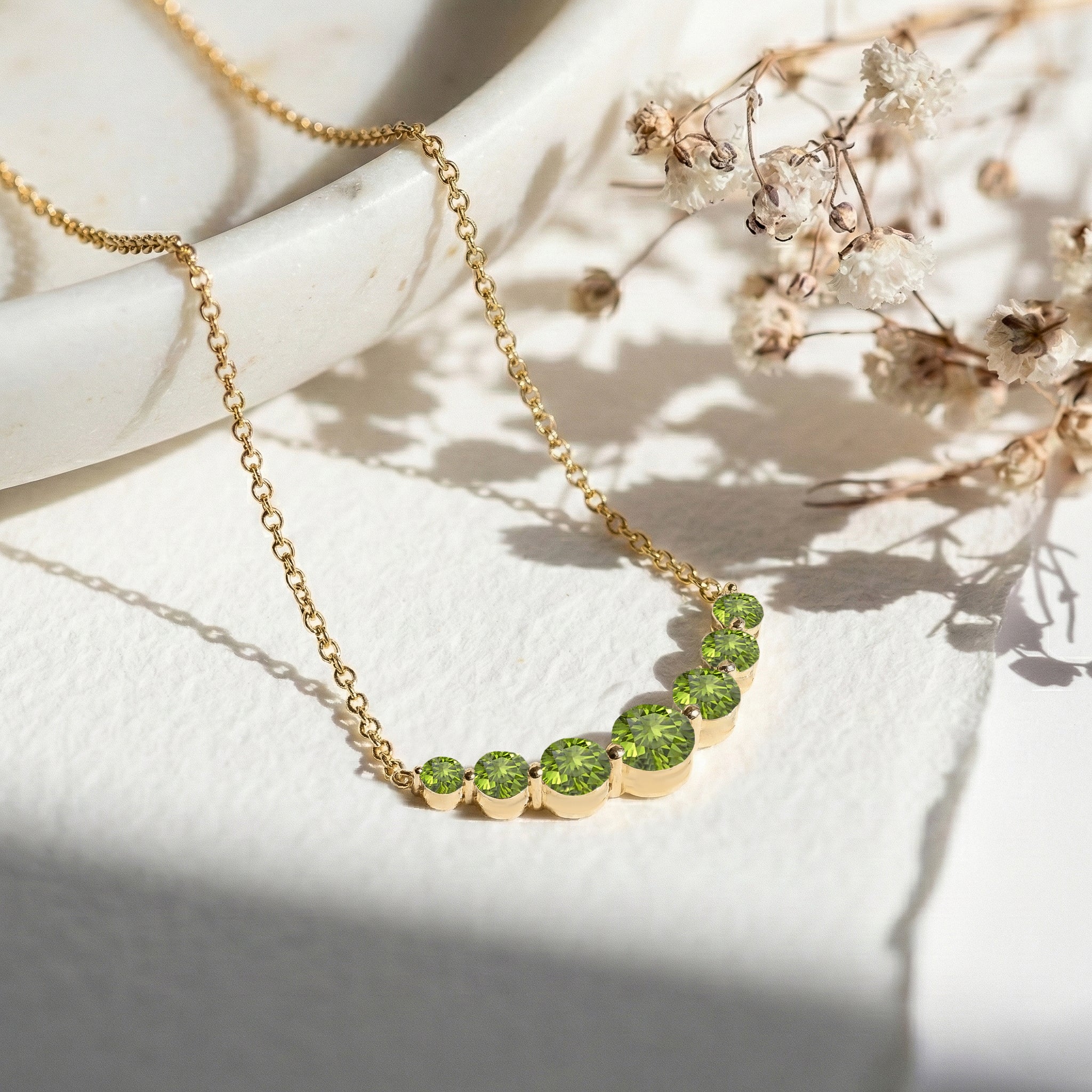 Peridot Curved Bar Necklace in 925 Sterling Silver 2.55ct