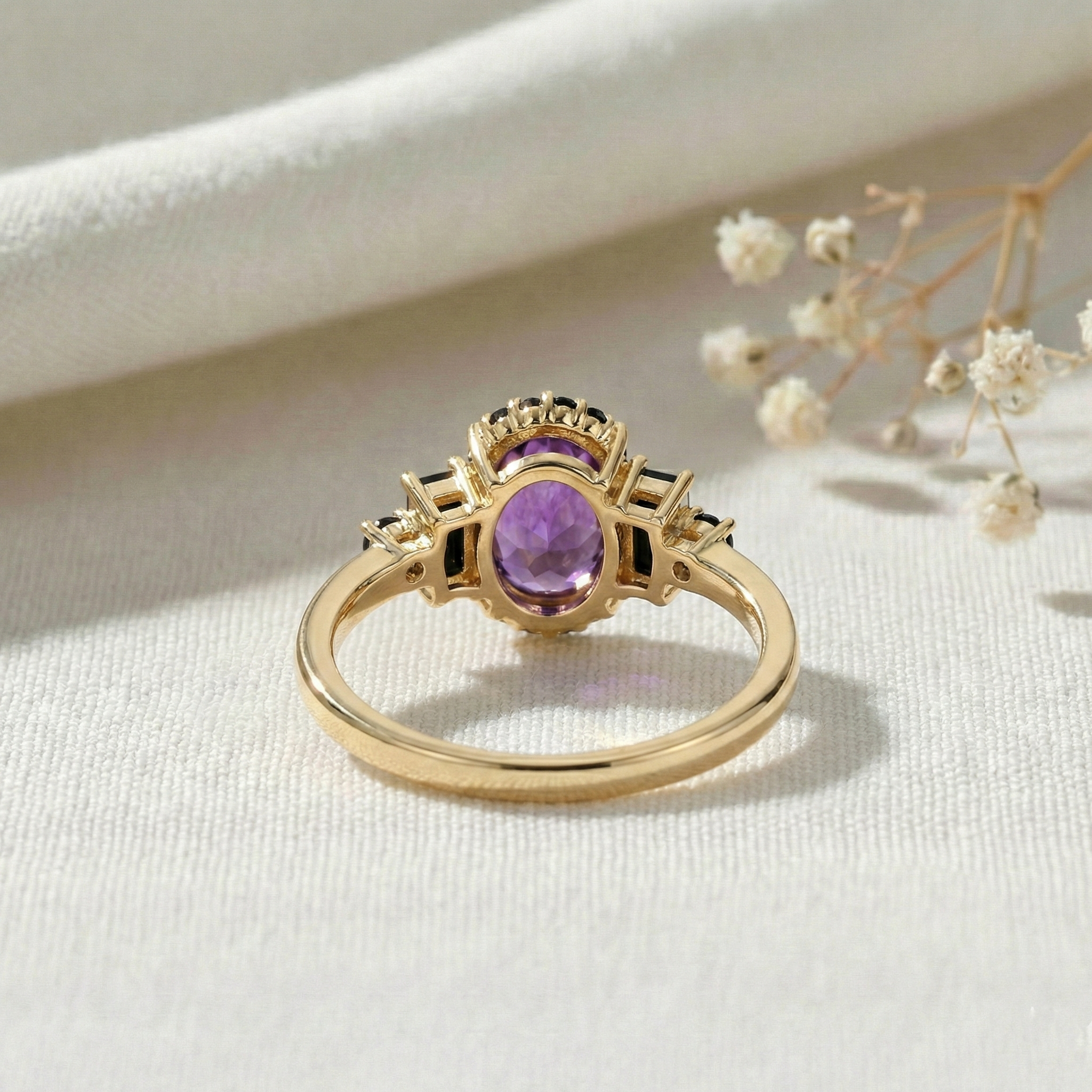 alternative engagement ring with amethyst and black onyx stones