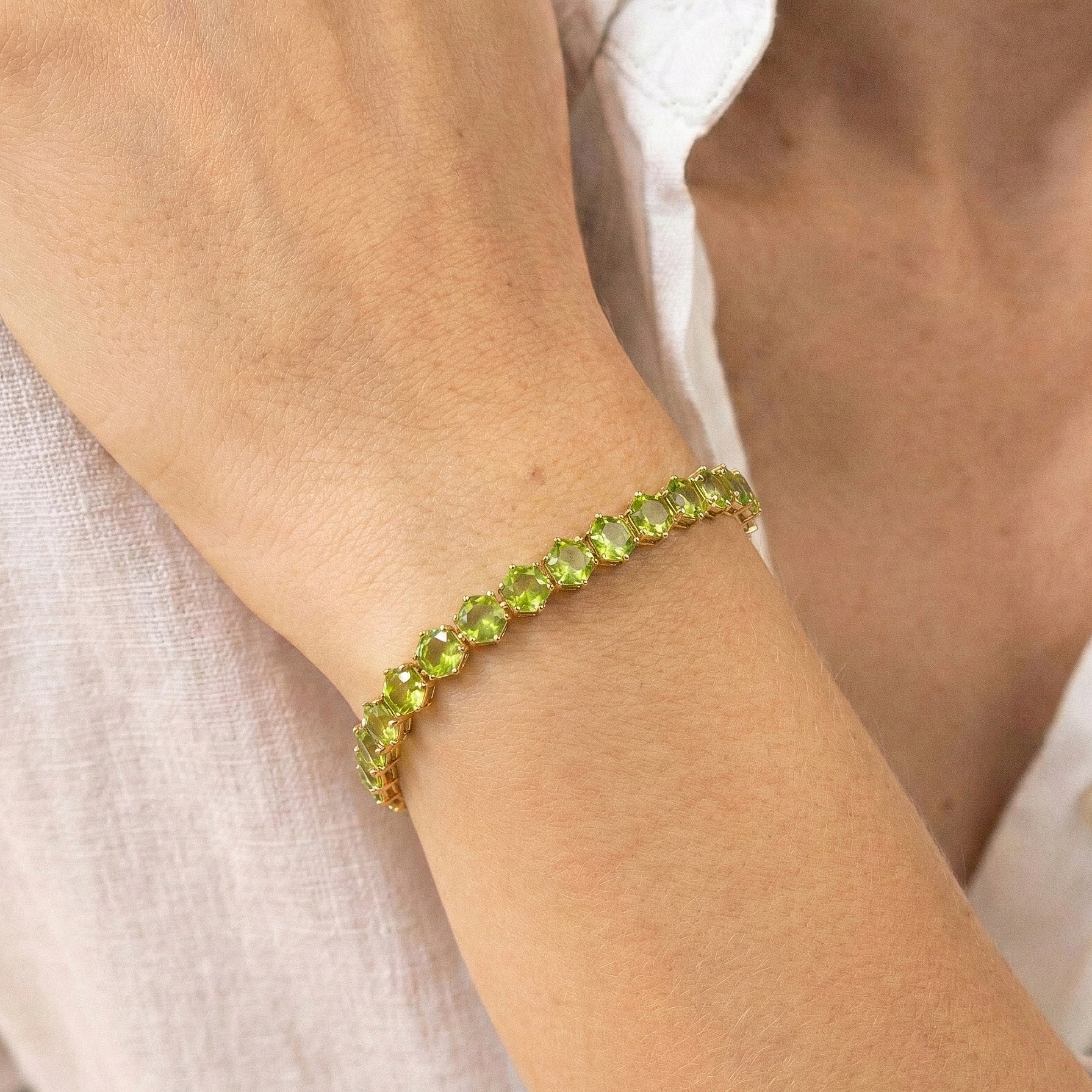 Peridot Octagon Tennis Bracelet in 925 Sterling Silver 5 MM 23.40 ct