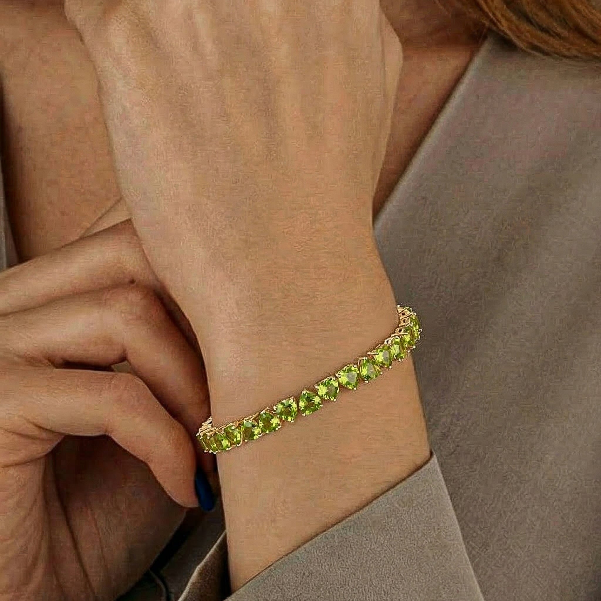 Peridot Heart Tennis Bracelet in 925 Sterling Silver 20.80 CT