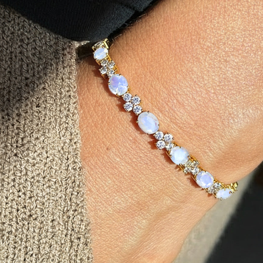 Luxury Women’s Tennis Bracelet Moonstone Style 
