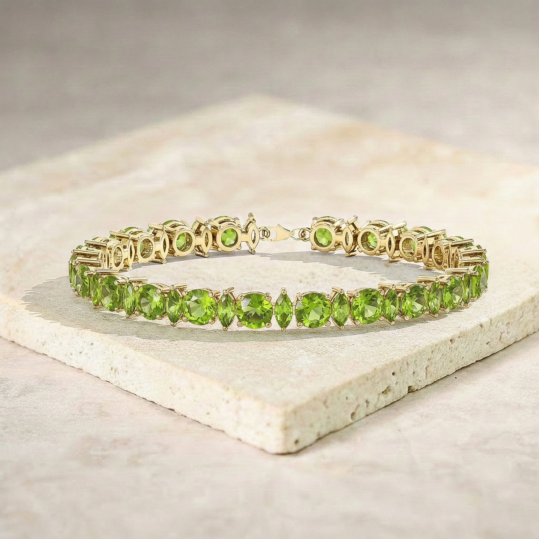 Peridot Round & Marquise Bracelet 5 MM & 5x2.5 MM 22.11 Ct Fresh Green Look