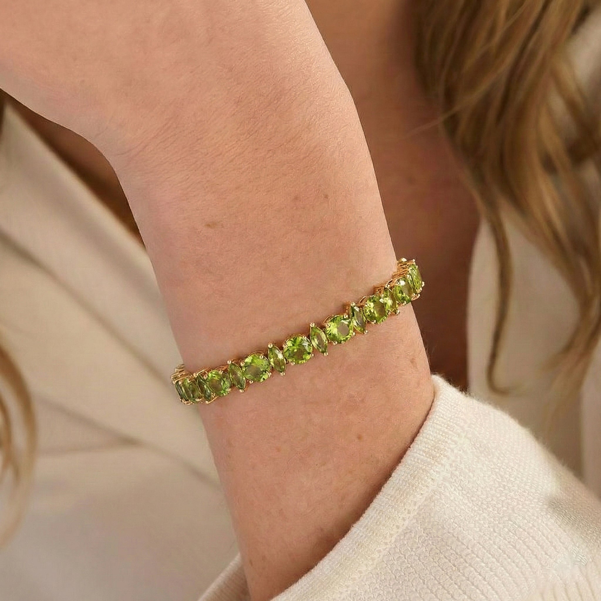 Peridot Round & Marquise Bracelet 5 MM & 5x2.5 MM 22.11 Ct Fresh Green Look