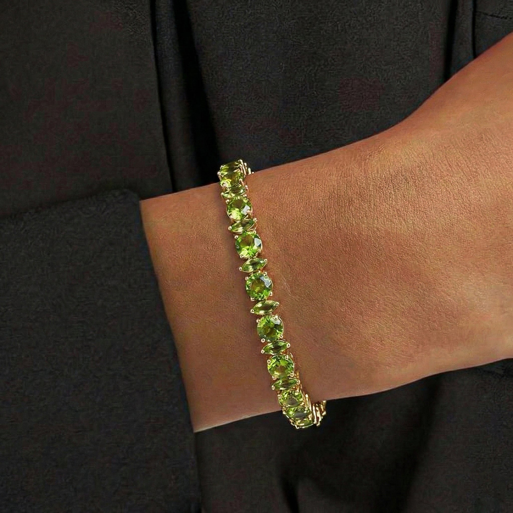Peridot Round & Marquise Bracelet 5 MM & 5x2.5 MM 22.11 Ct Fresh Green Look