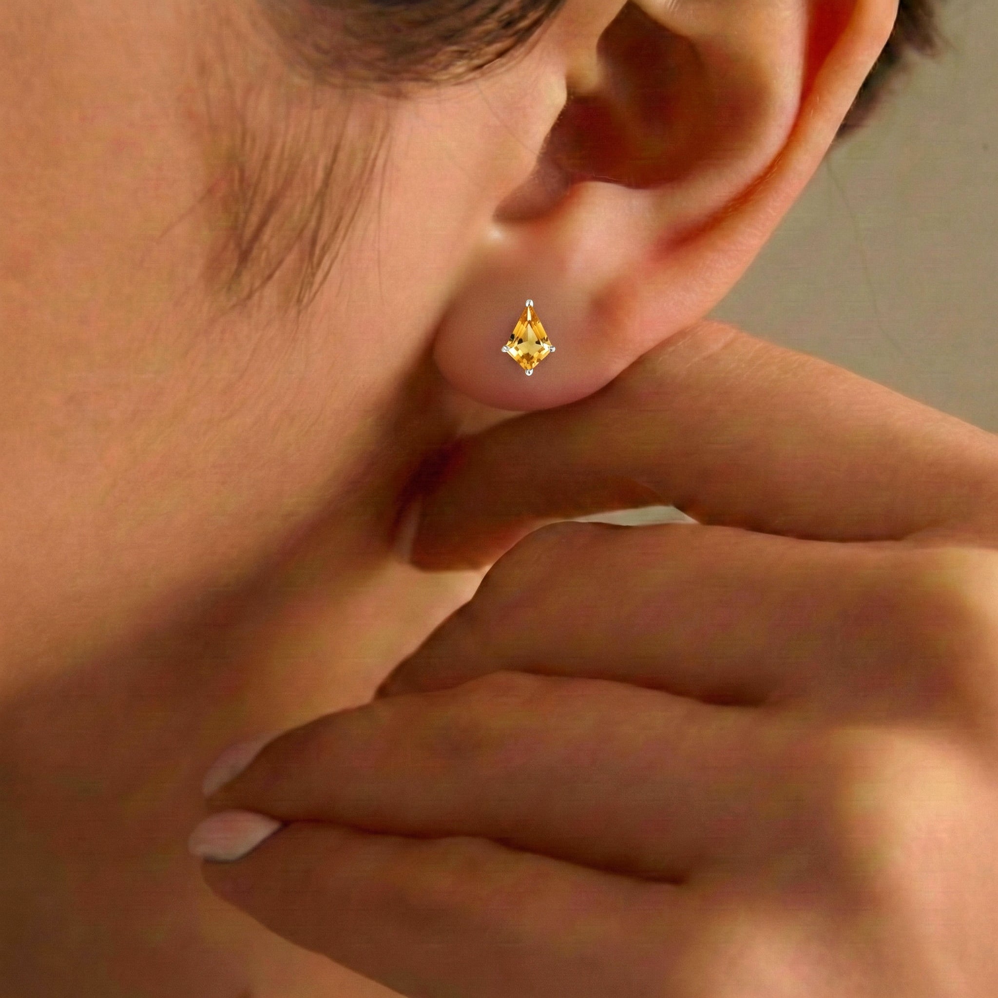 Citrine Kite Stud Earrings in 925 Sterling Silver 7x5 MM 1.50ct