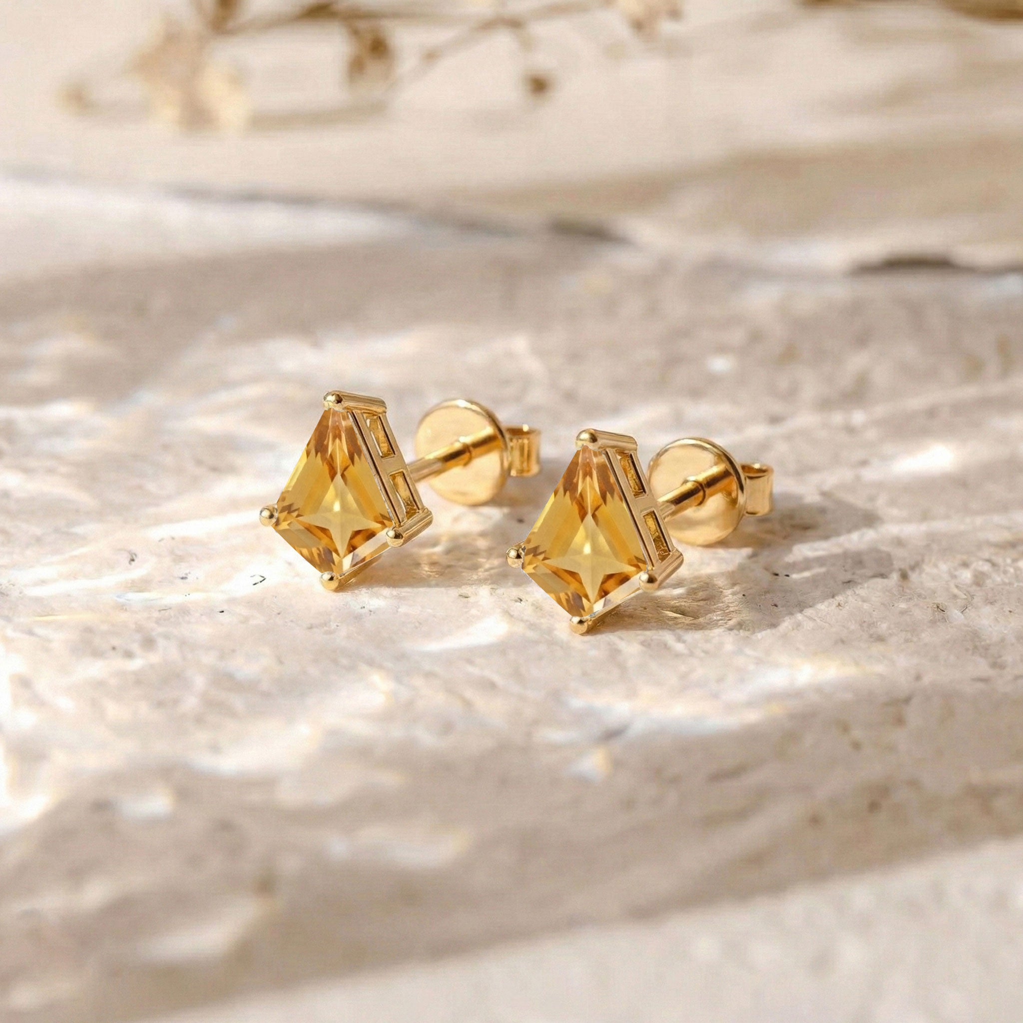 Citrine Kite Stud Earrings in 925 Sterling Silver 7x5 MM 1.50ct