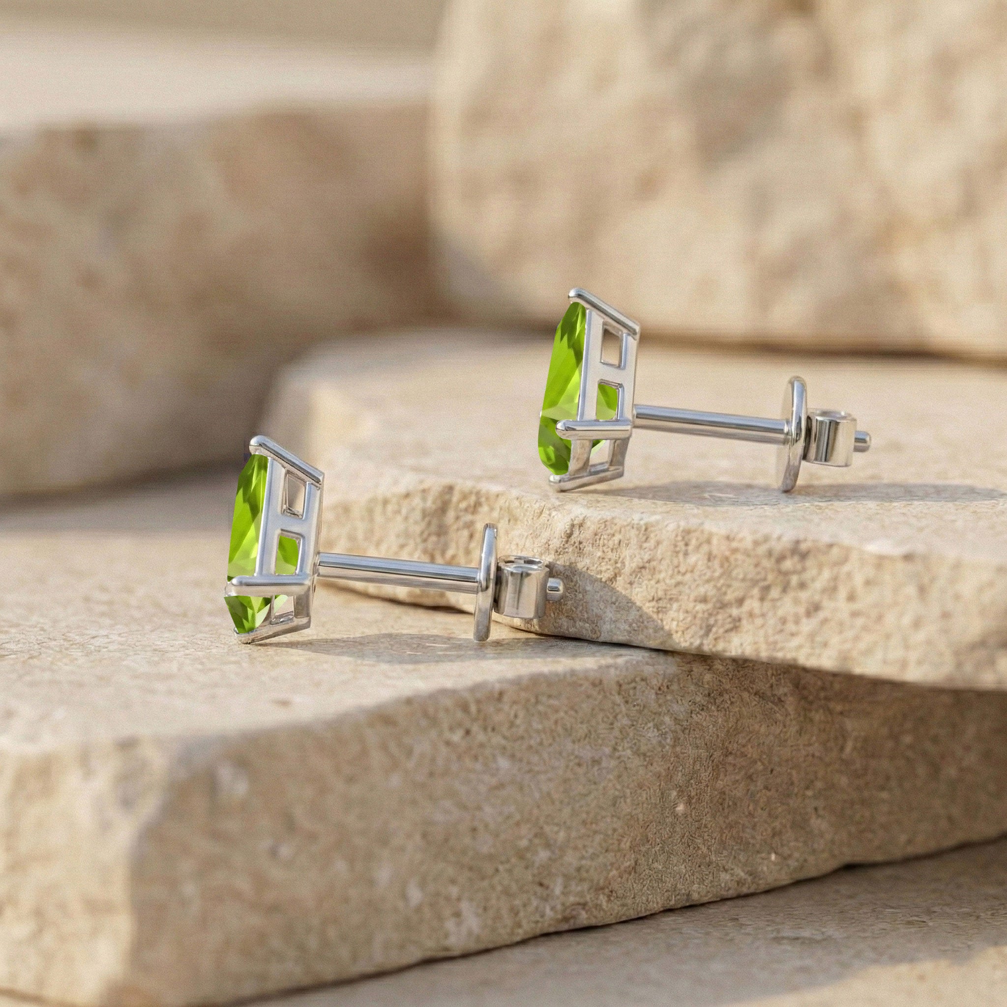Peridot Kite Stud Earrings in 925 Sterling Silver 7x5 MM 1.50ct