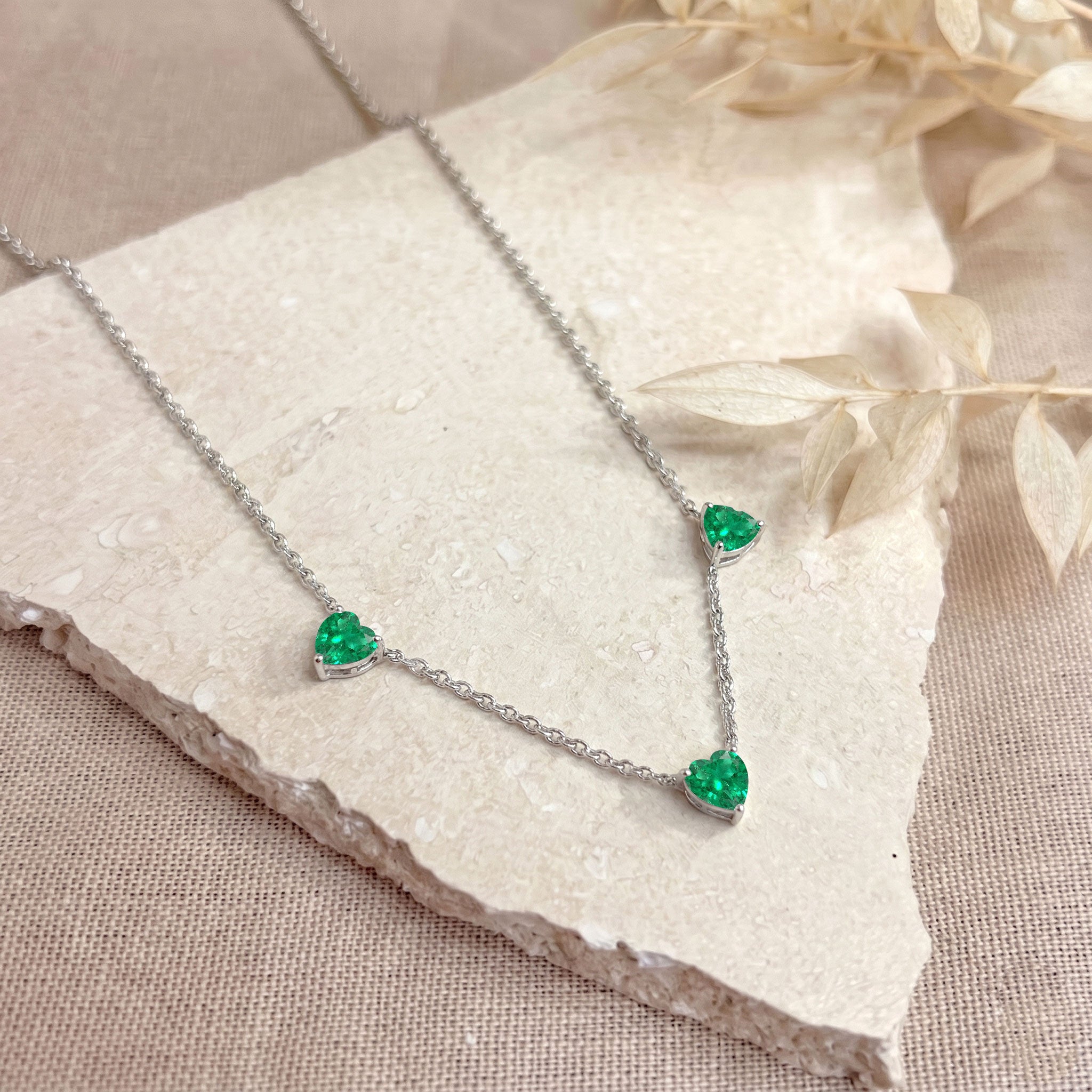 Emerald gemstone necklace in 925 Sterling Silver for women.
