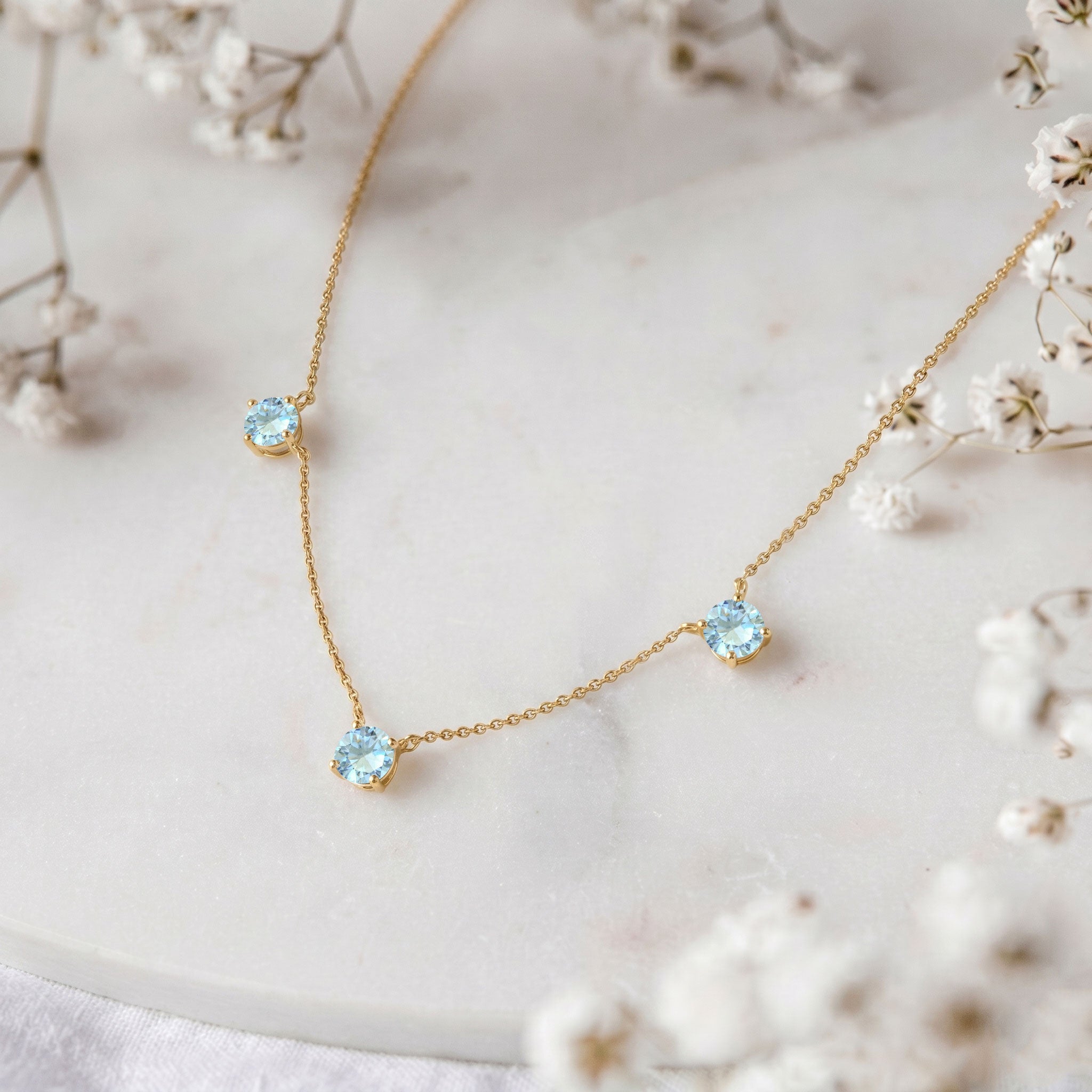 Minimalist blue Aquamarine necklace perfect for everyday jewelry and layering.
