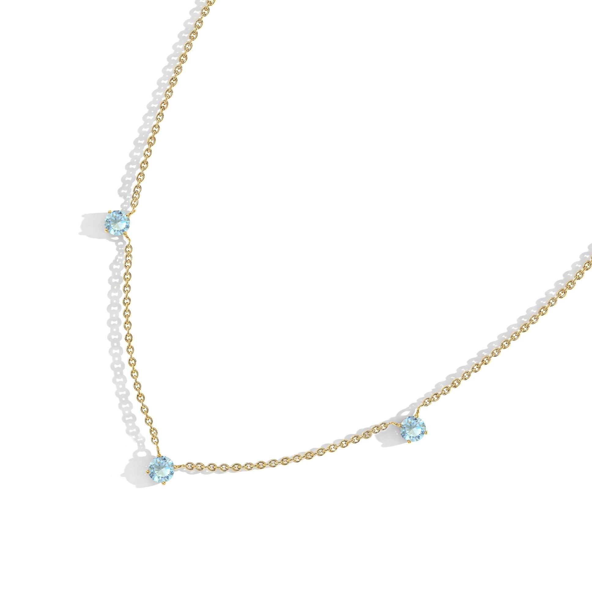 March birthstone jewelry gift featuring a timeless Aquamarine necklace design.
