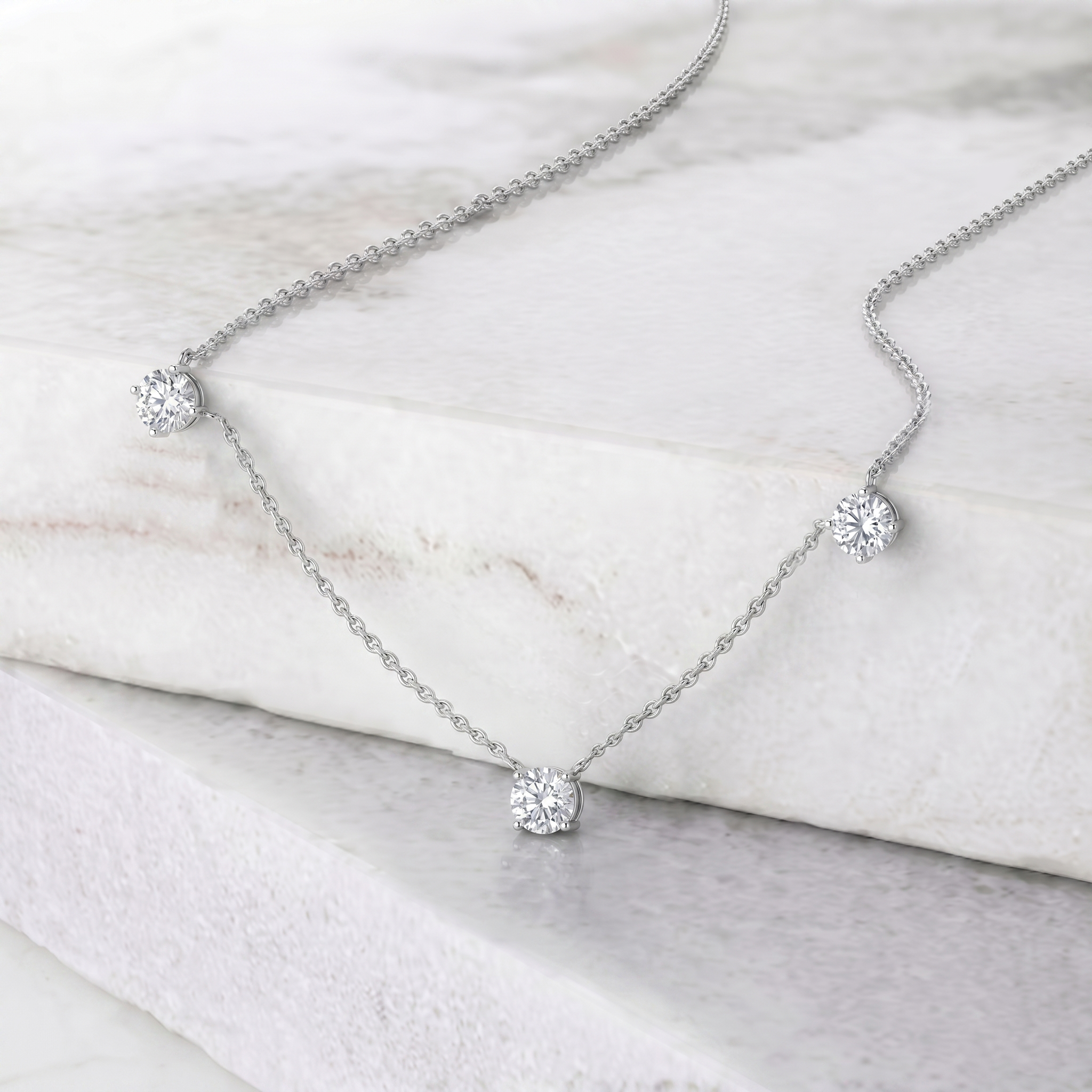Minimalist Moissanite necklace featuring diamond-like brilliance for everyday elegance.
