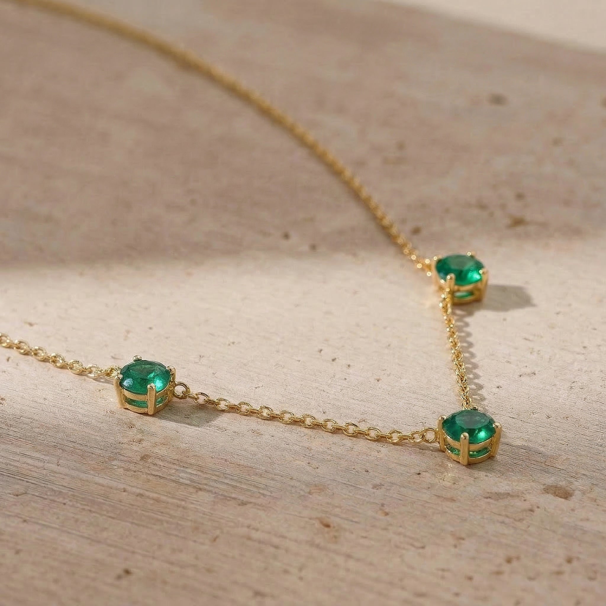 925 Sterling Silver Emerald necklace with adjustable 16 inch chain and extender.
