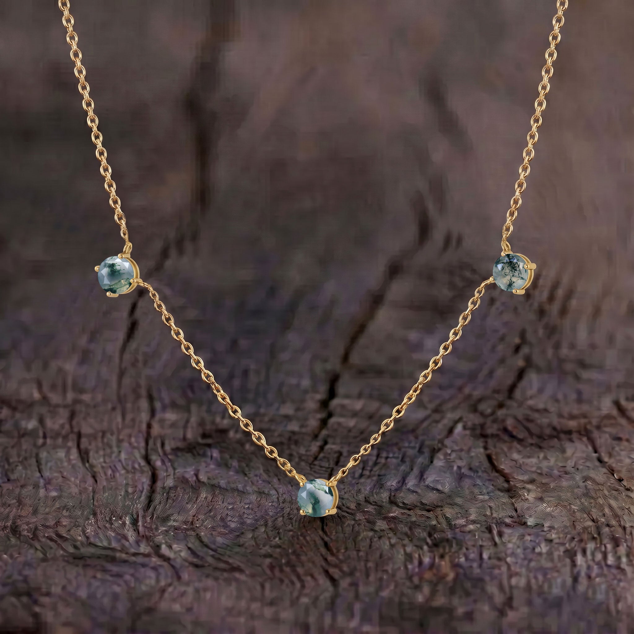 Natural green Moss Agate necklace perfect for birthdays and special occasions.
