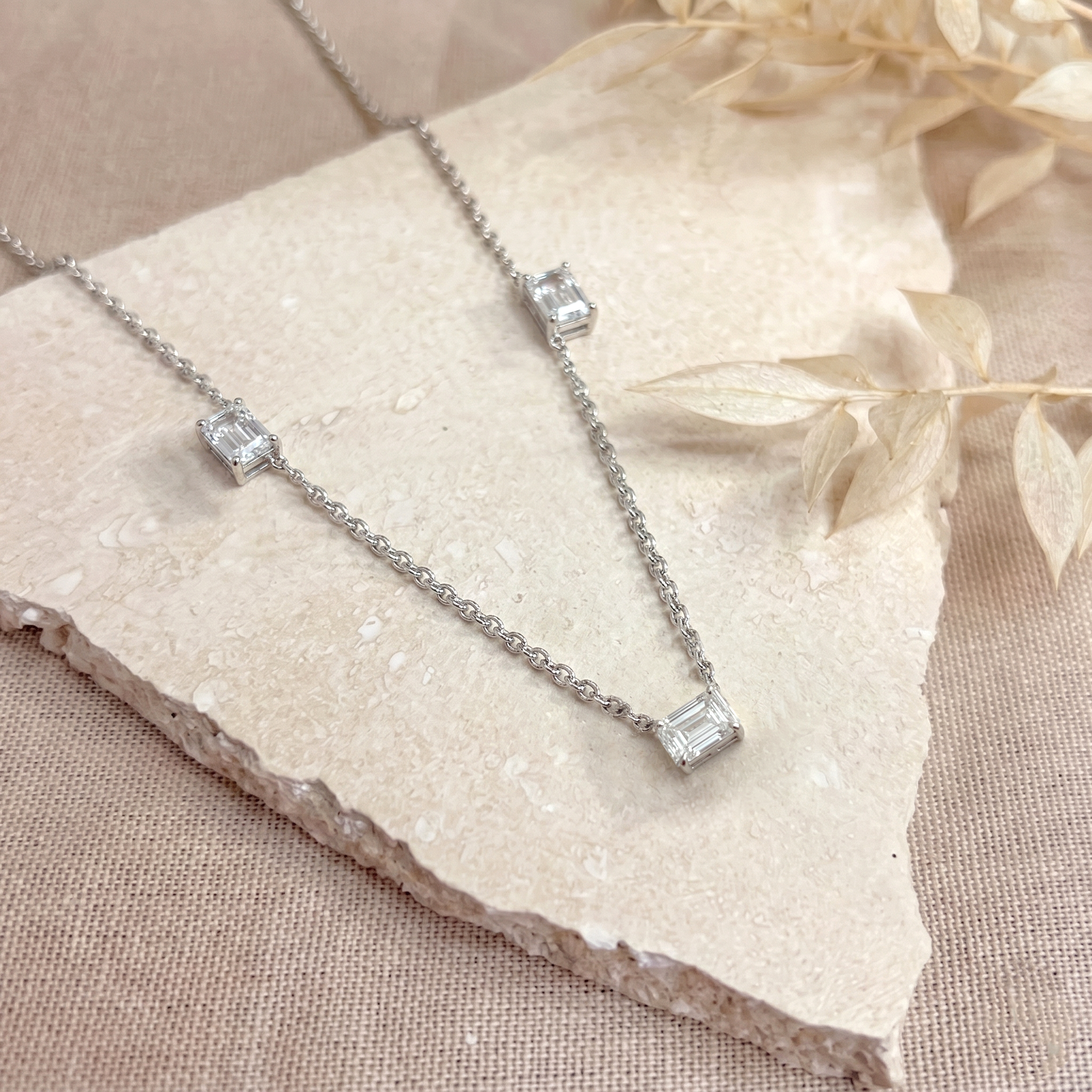 Minimalist AAA Moissanite layering necklace for everyday wear.
