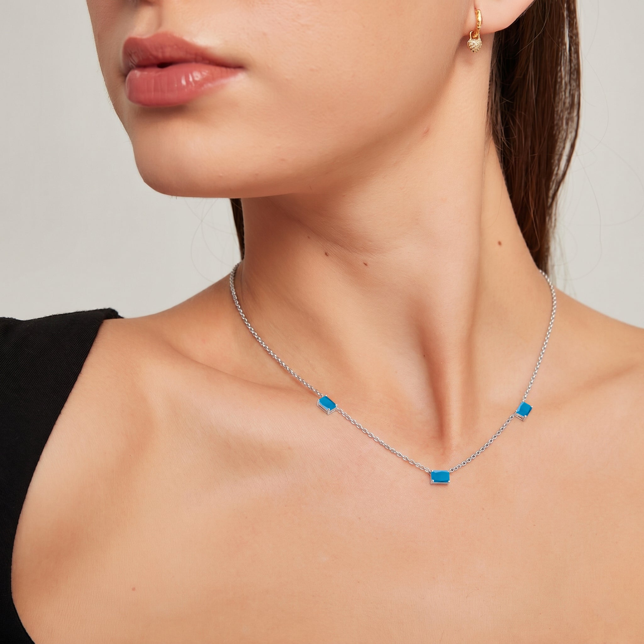 925 sterling silver Turquoise gemstone necklace
