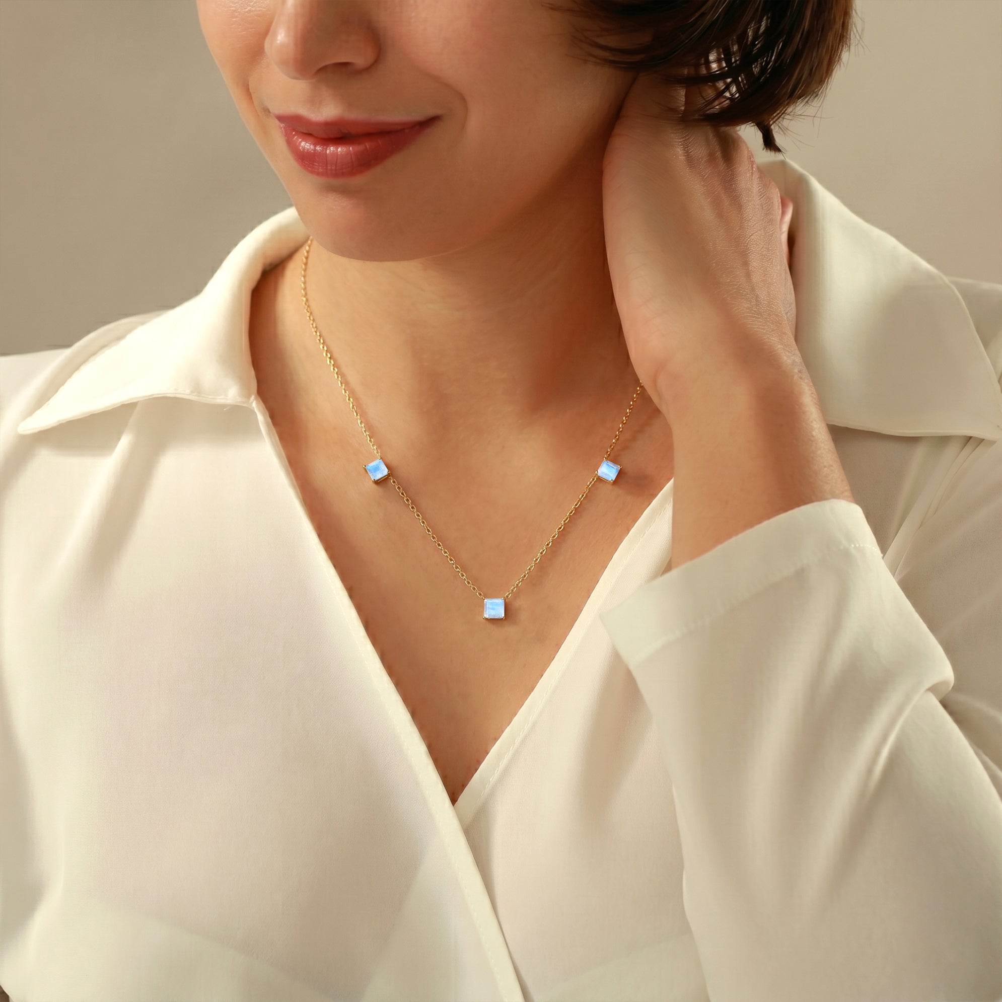 Elegant Asscher cut Moonstone necklace with luminous gemstones and timeless minimalist design.
