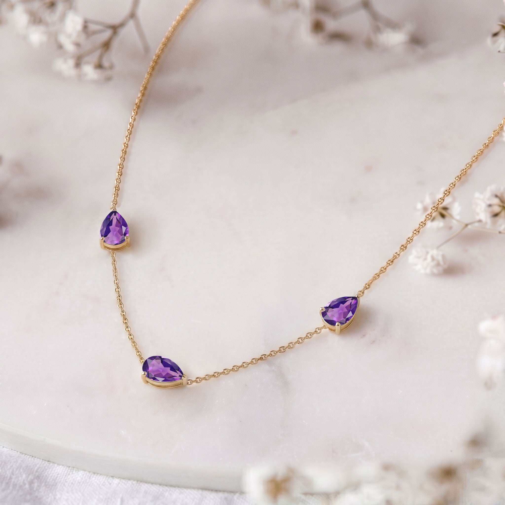 Pear cut Amethyst necklace in 925 sterling silver.
