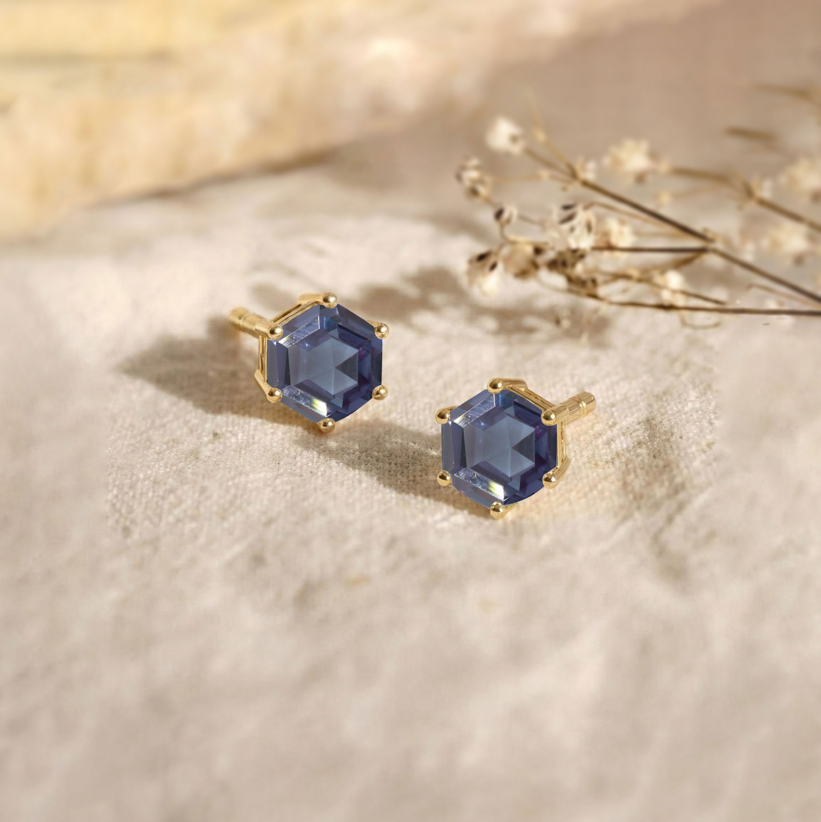 Alexandrite Hexagon Stud Earring in 925 Sterling Silver 6 MM 2ct