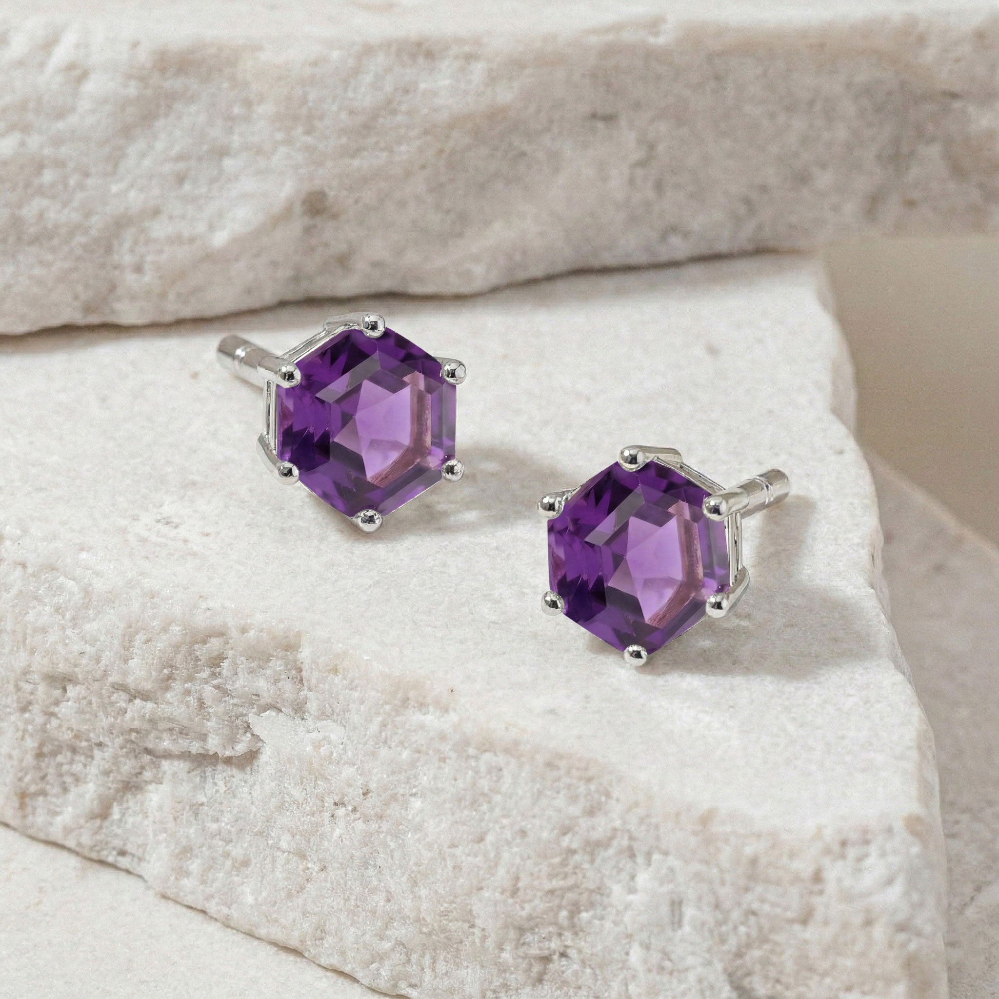 Amethyst Hexagon Stud Earring in 925 Sterling Silver 6 MM 2ct