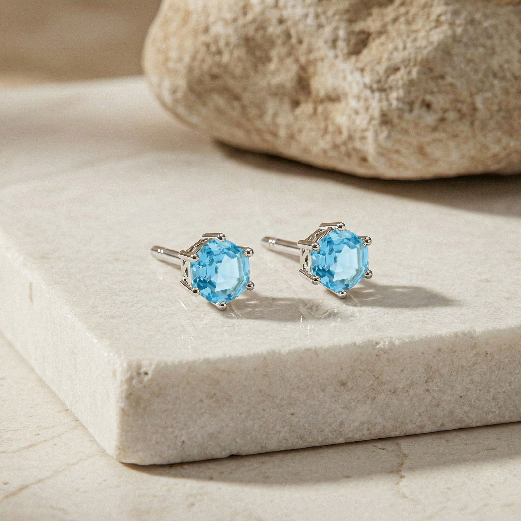 Aquamarine Hexagon Stud Earring in 925 Sterling Silver 6 MM 2ct