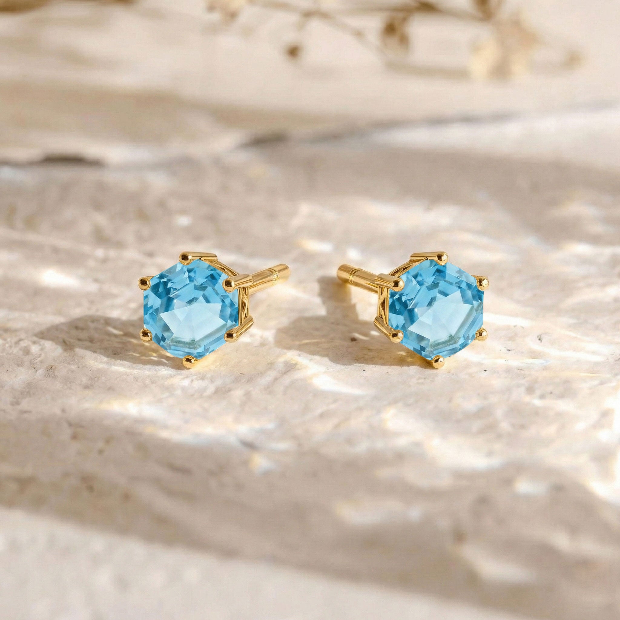 Aquamarine Hexagon Stud Earring in 925 Sterling Silver 6 MM 2ct