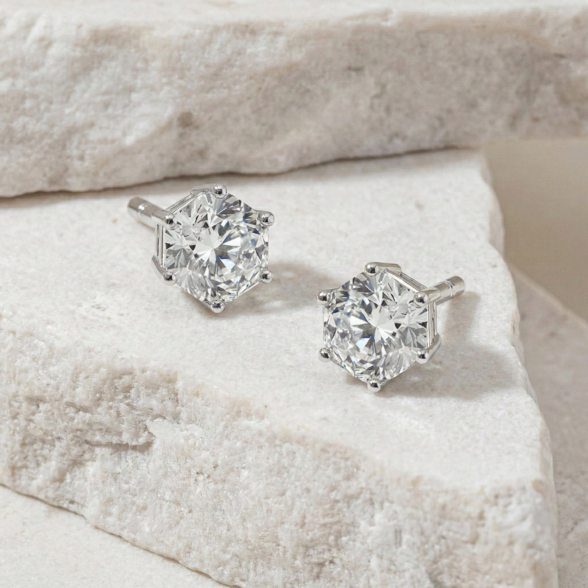 Simulated diamond CZ Hexagon Stud Earring in 925 Sterling Silver 6 MM 2ct