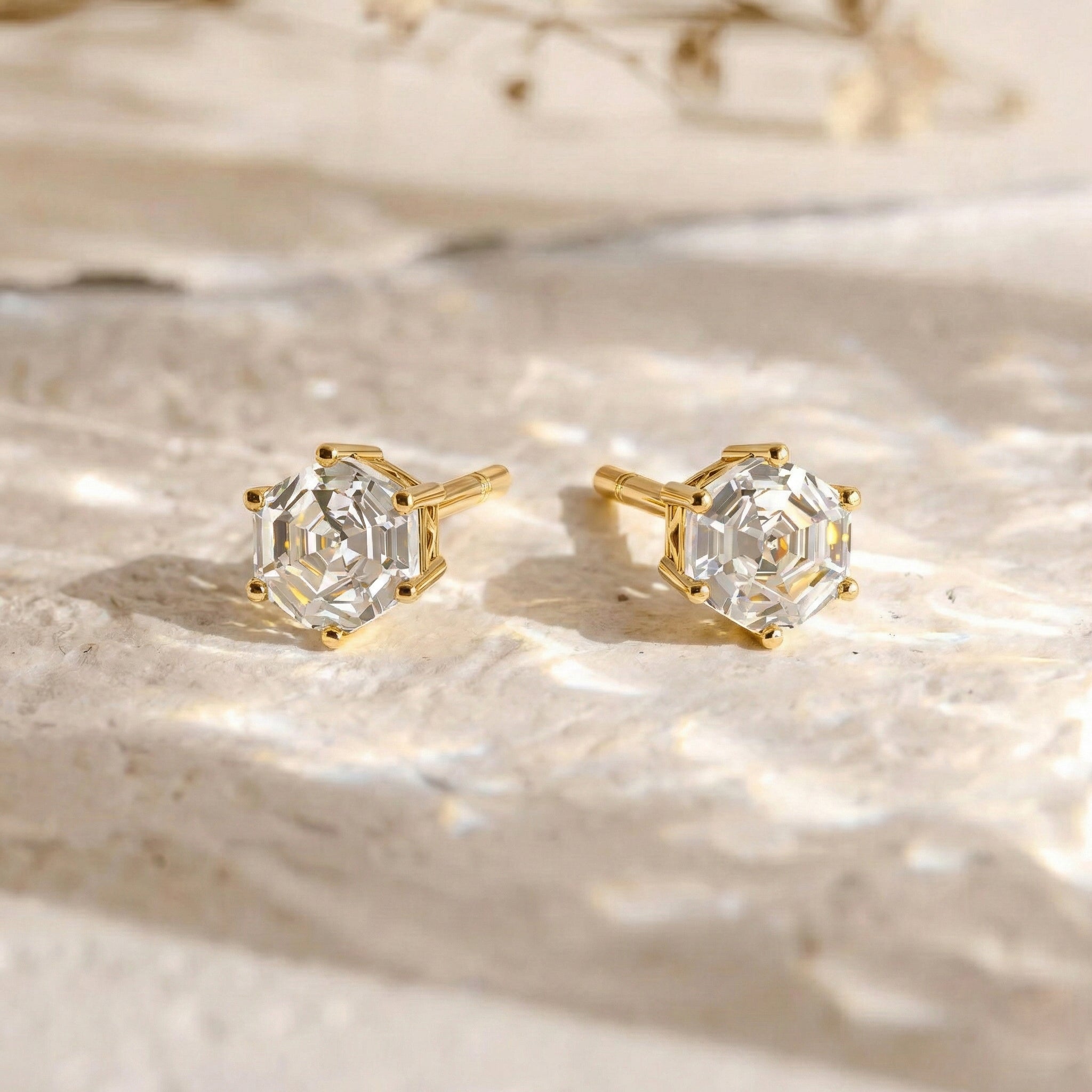 Simulated diamond CZ Hexagon Stud Earring in 925 Sterling Silver 6 MM 2ct