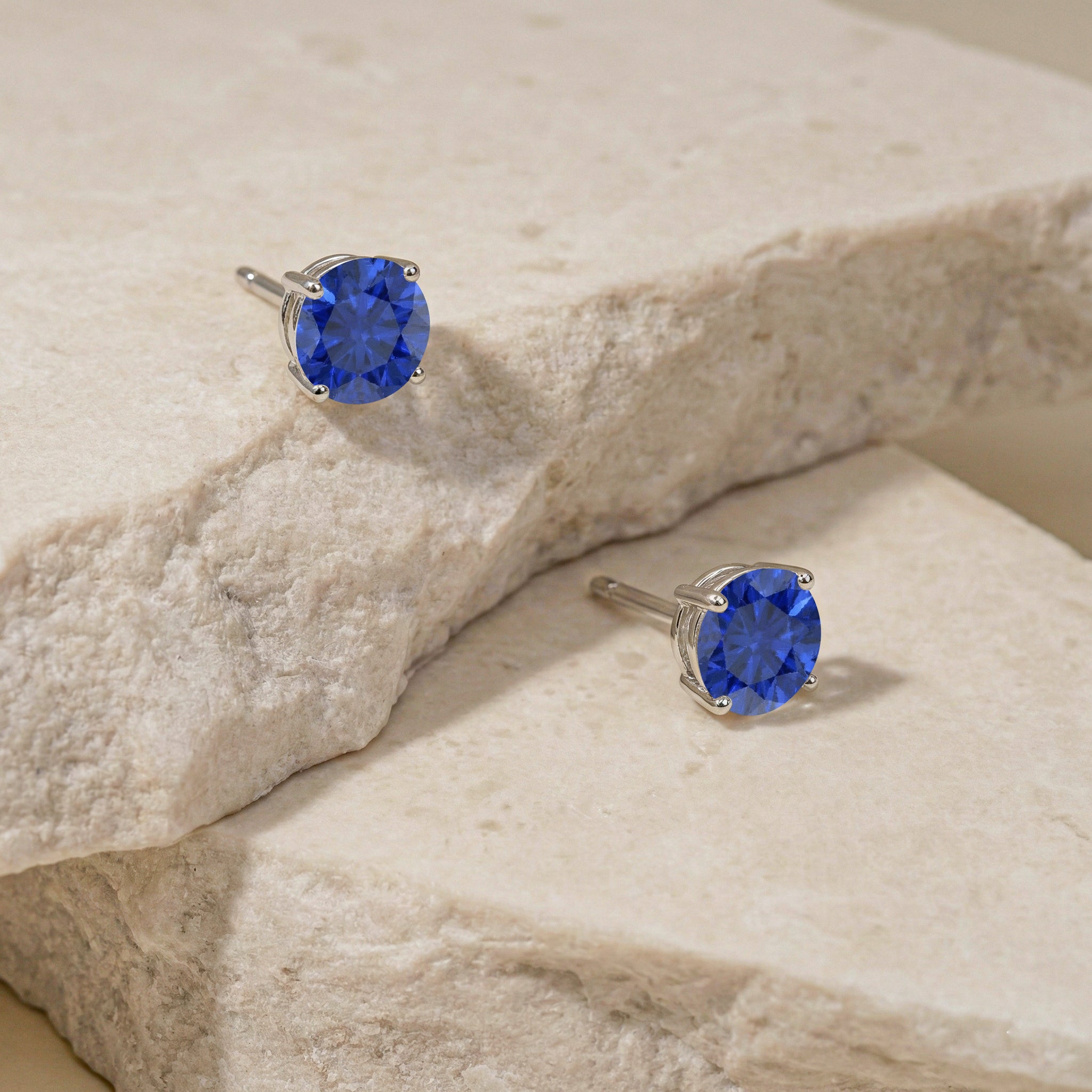 Blue Sapphire Round Stud Earrings in 925 Sterling Silver 5.15ct