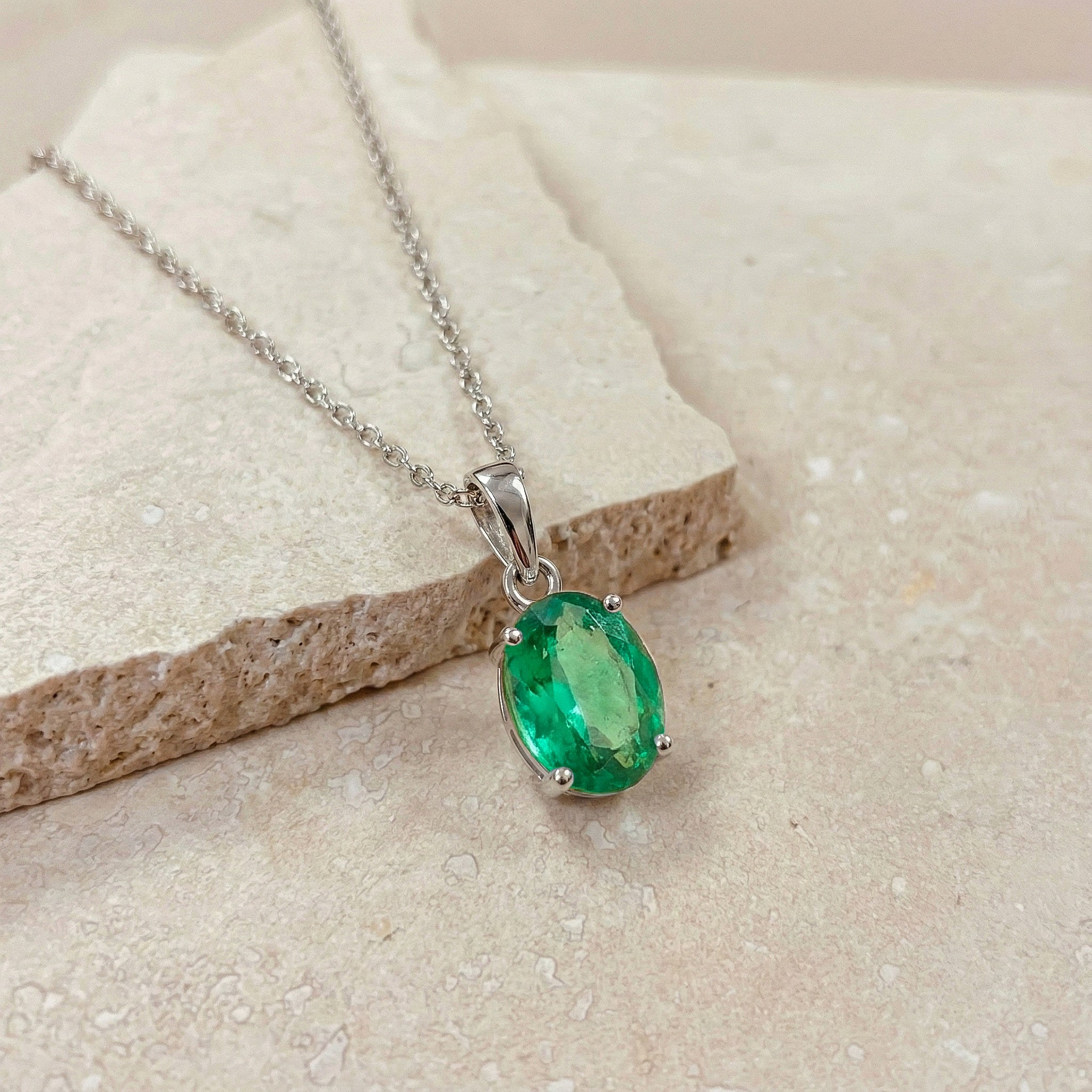 Emerald Solitaire Pendant Necklace in 925 Sterling Silver 9x7 MM 1.4ct