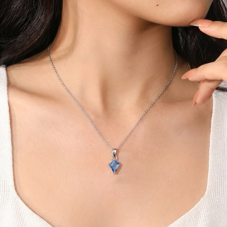 Alexandrite Kite Solitaire Pendant Necklace in 925 Sterling Silver 1.4ct