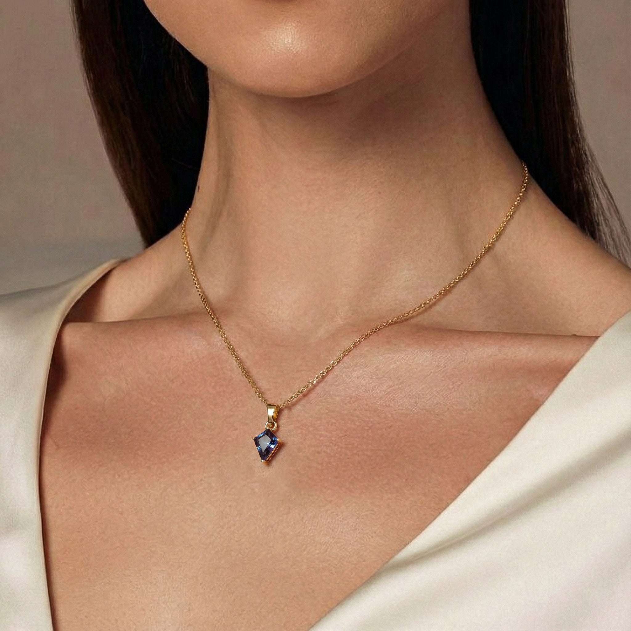 Alexandrite Kite Solitaire Pendant Necklace in 925 Sterling Silver 1.4ct