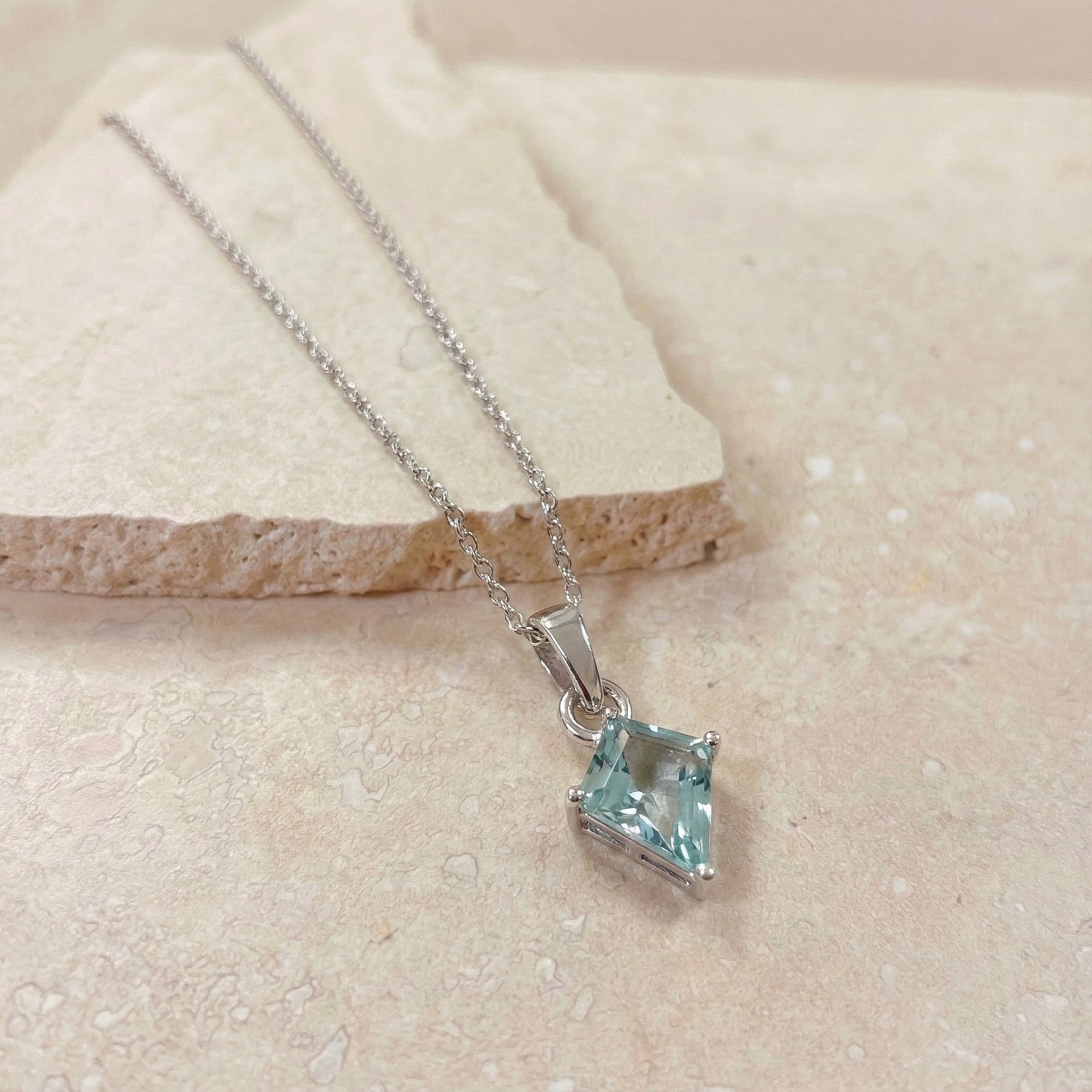 Aquamarine Solitaire Kite Pendant Necklace in 925 Sterling Silver 1.4ct